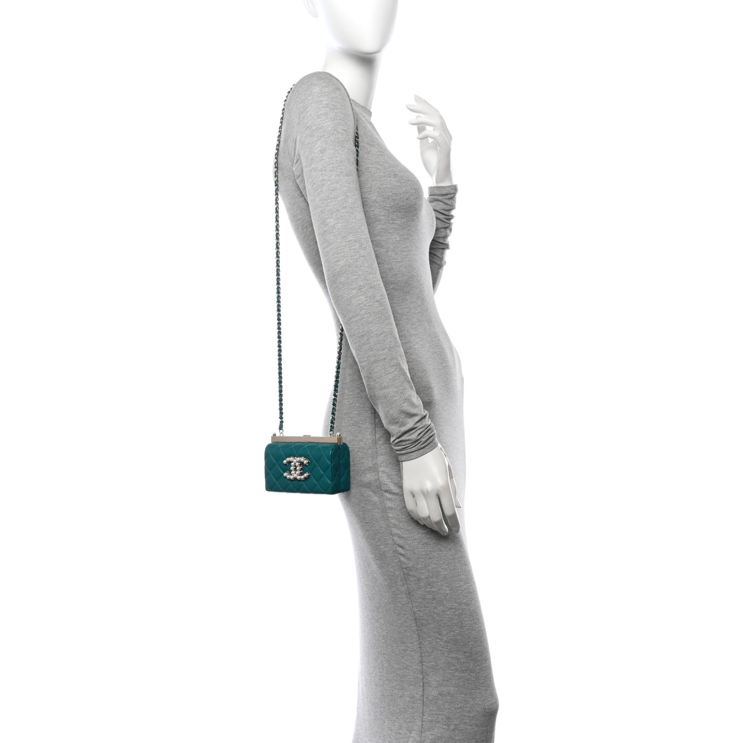 Lambskin Quilted Pearl CC Vanity Case Turquoise