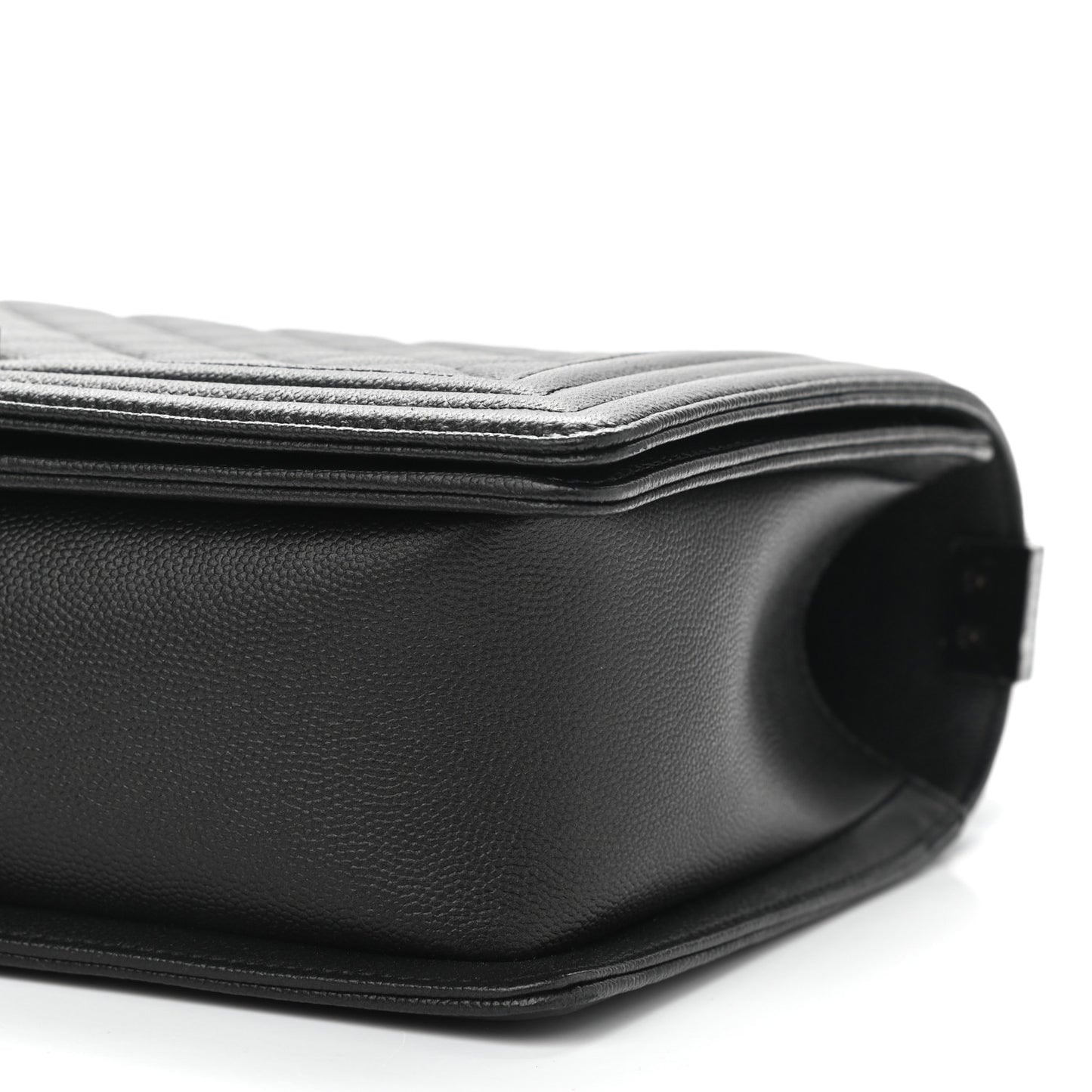 Caviar Quilted New Medium Boy Flap So Black