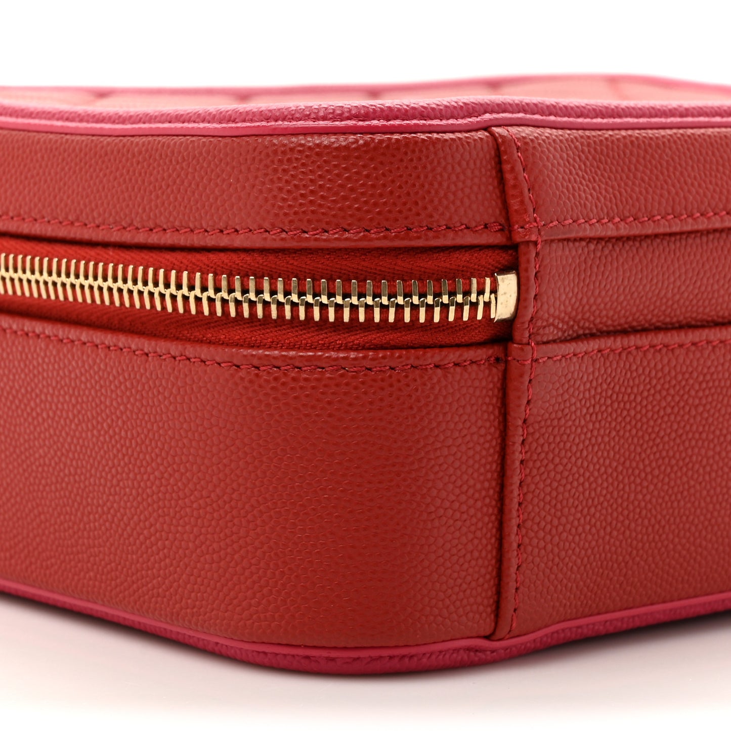 Caviar Quilted Medium CC Filigree Vanity Case Pink