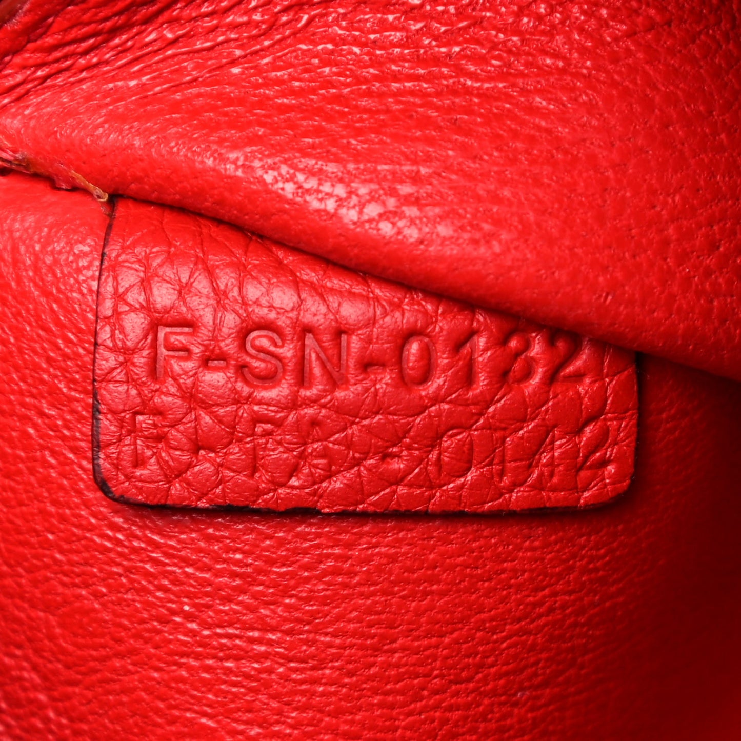 Drummed Calfskin Suede Medium Trapeze Coquelicot