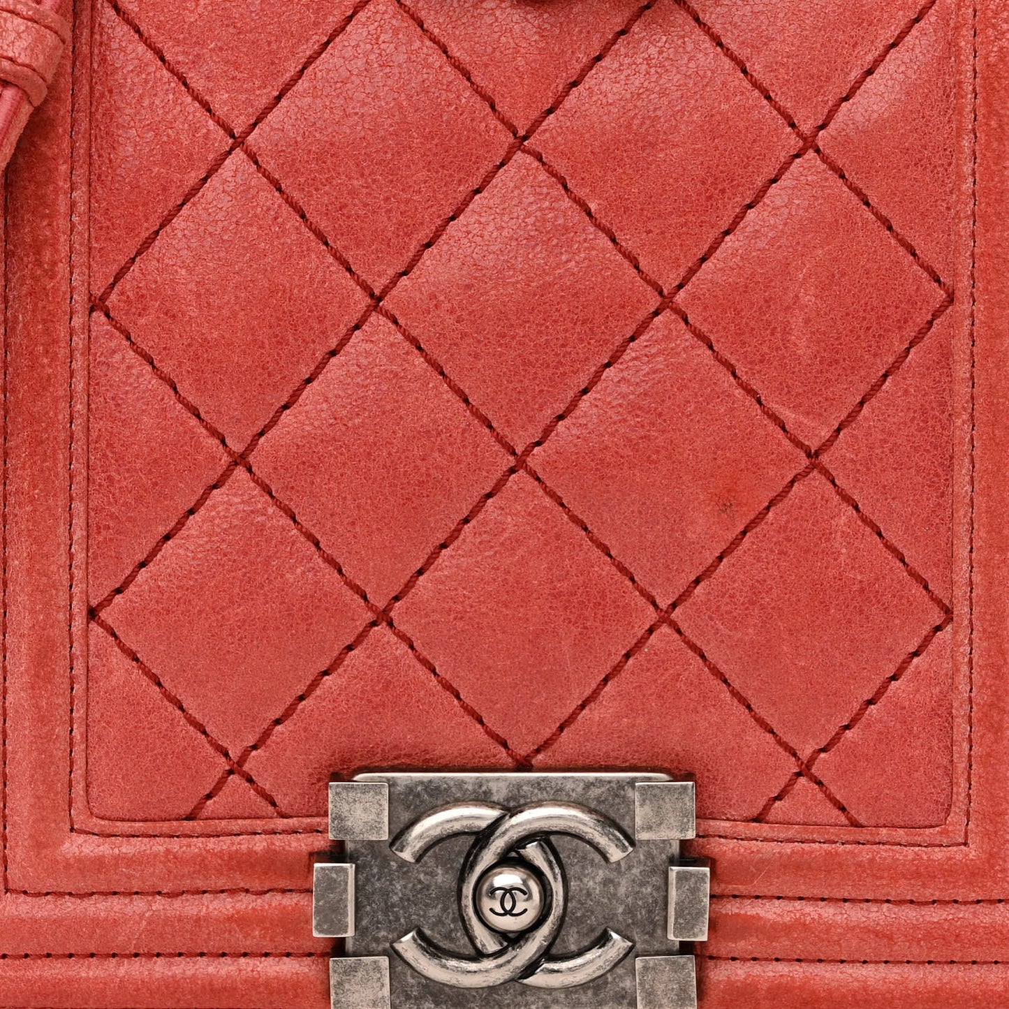 Iridescent Calfskin Quilted Small Gentle Square Boy Flap Red