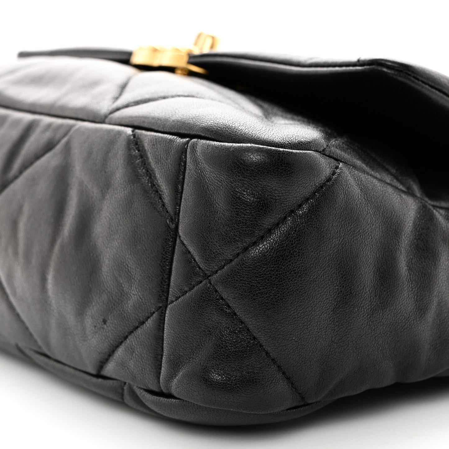 Goatskin Quilted Medium Chanel 19 Flap Black