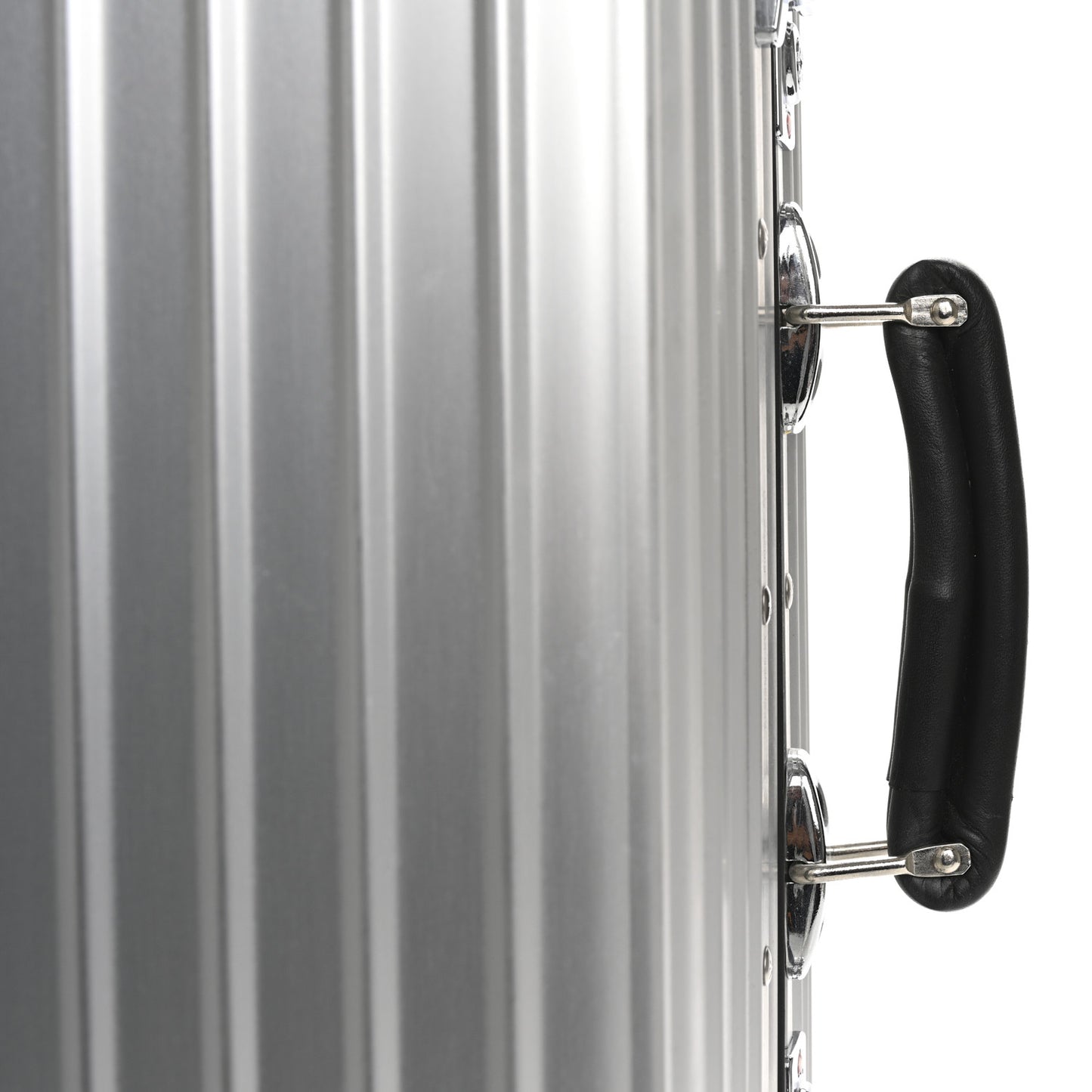 Aluminum Classic Flight Cabin Silver