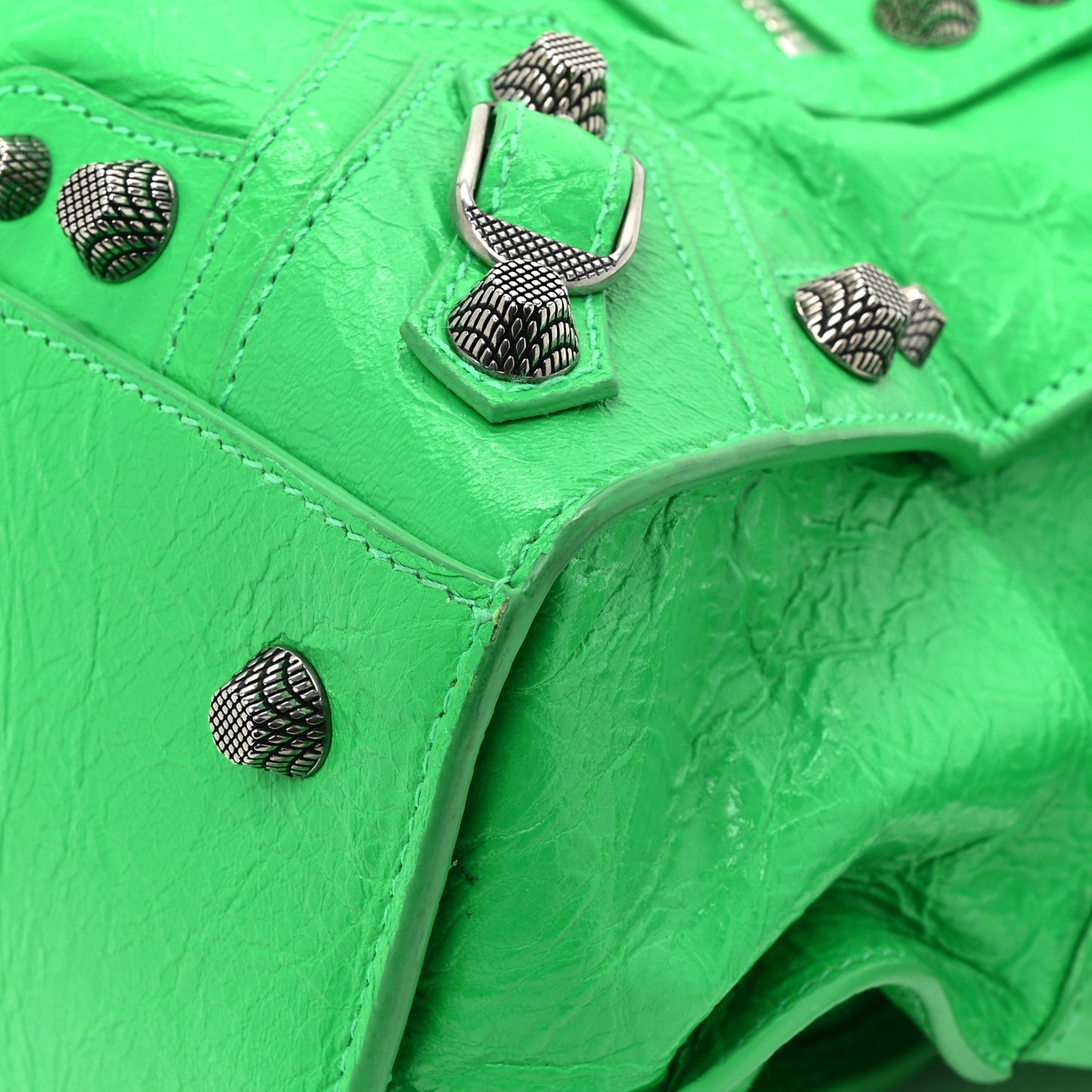 Agneau Arena Small Neo Cagole City Handbag Vivid Green