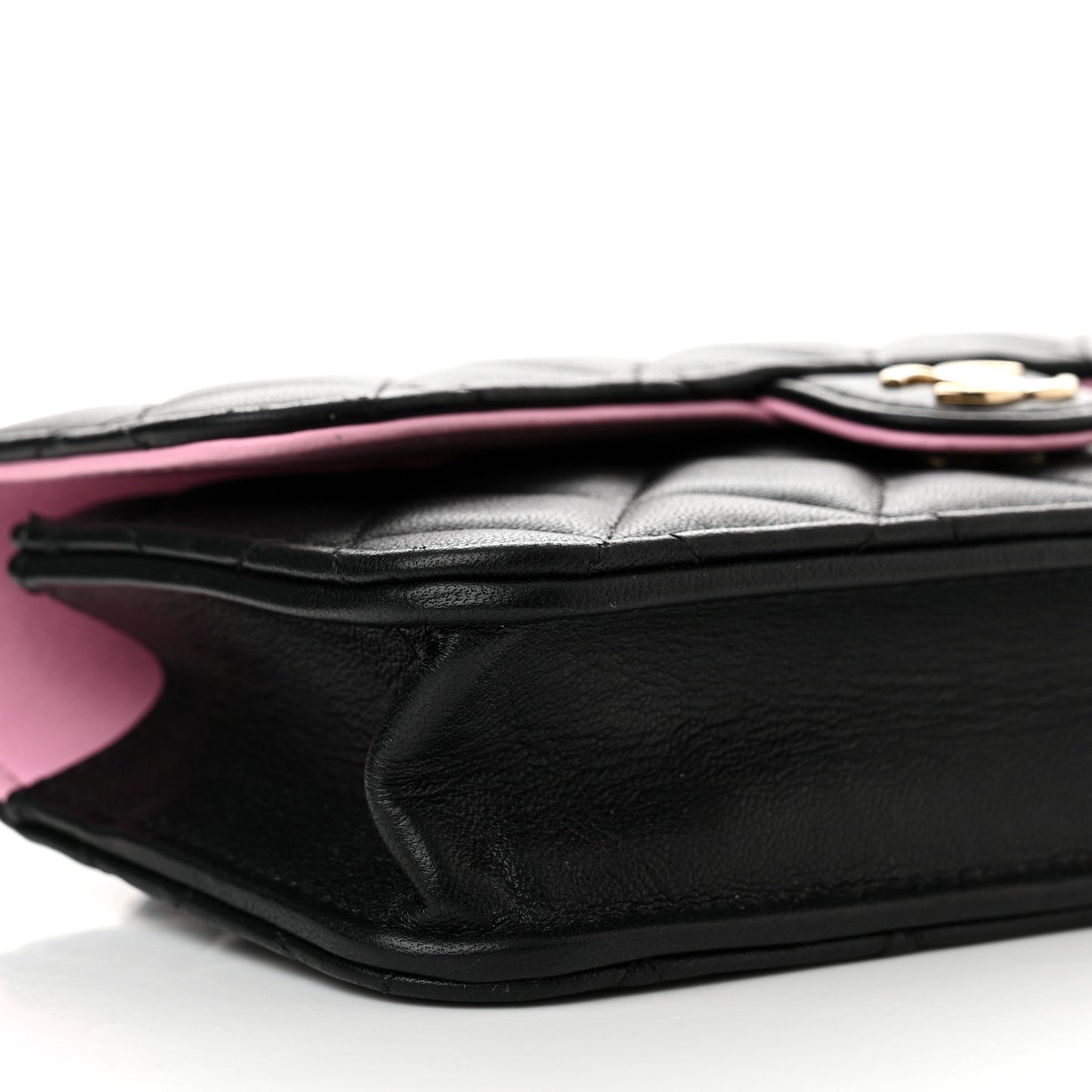 Lambskin Quilted Flap Phone Holder With Chain Black Lilac