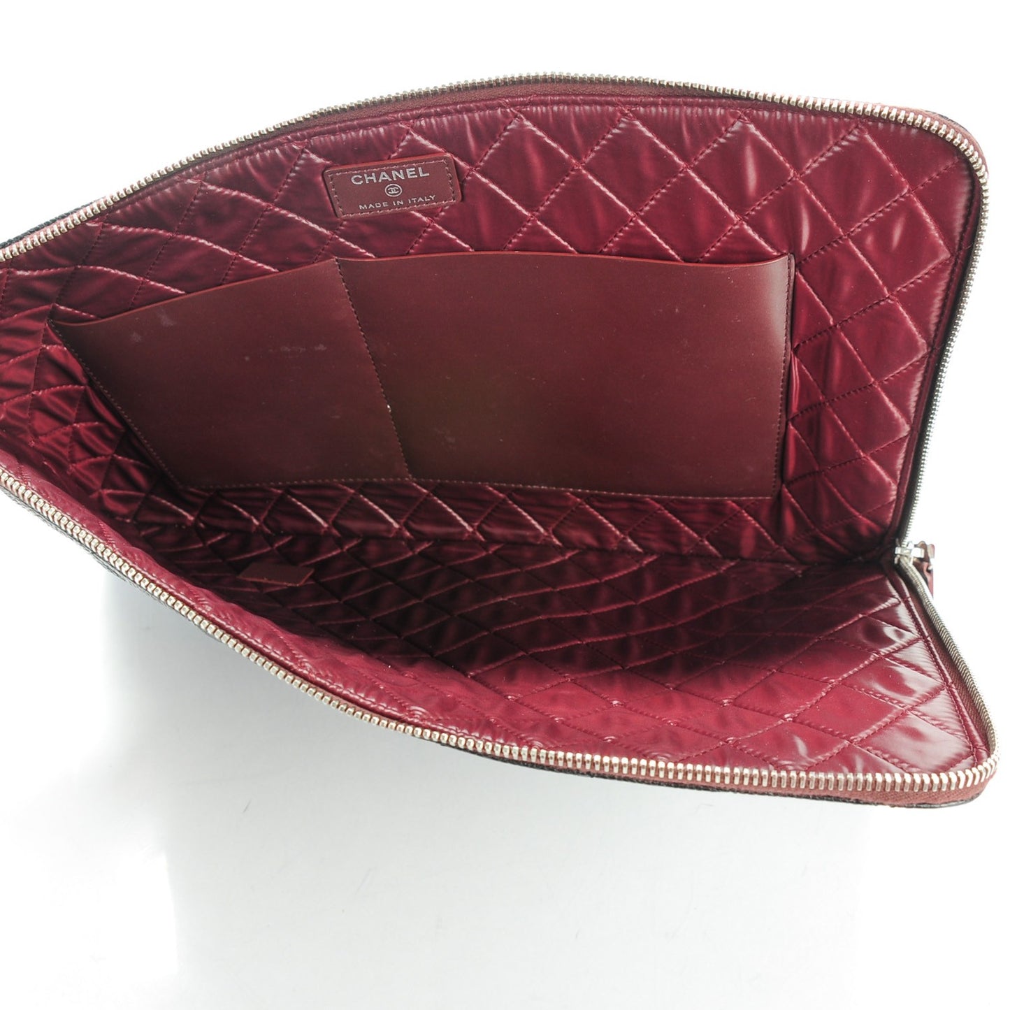 Caviar Quilted Large Slide Pouch Black