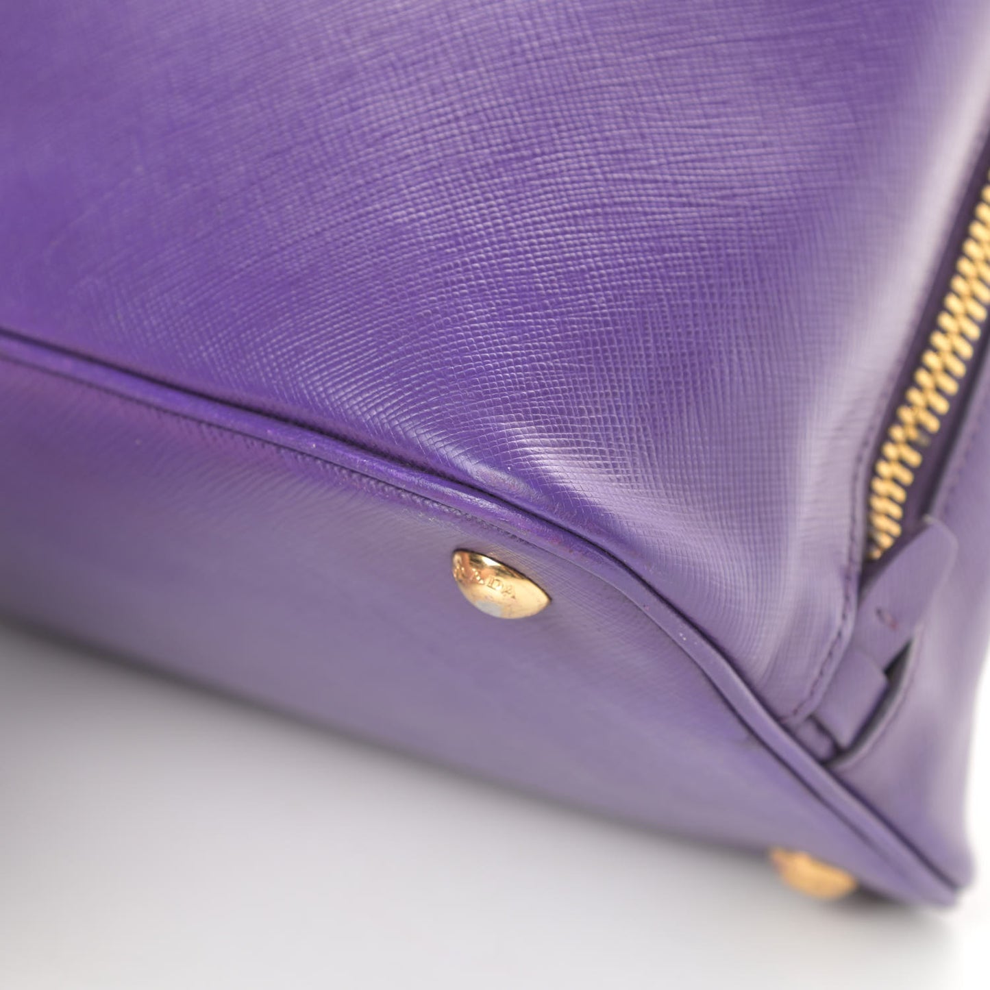 Saffiano Lux Large Promenade Tote Viola