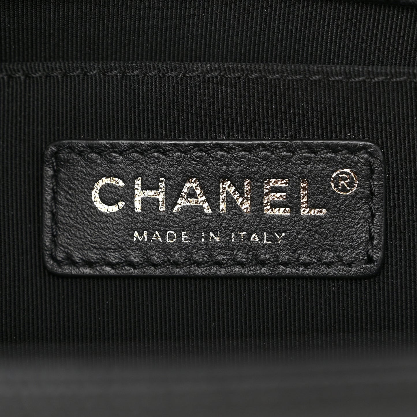 Caviar Quilted Medium Boy Flap Black