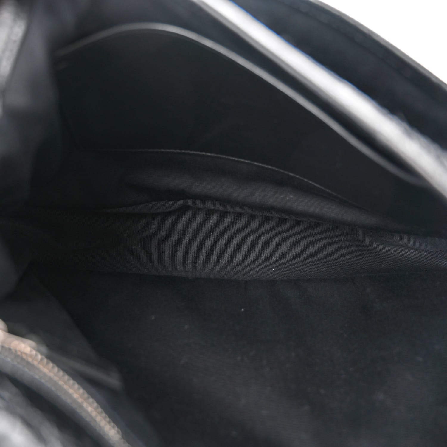 Saint Laurent Crinkled Calfskin Matelasse Monogram Large Niki Chain Satchel Black 5 of 13