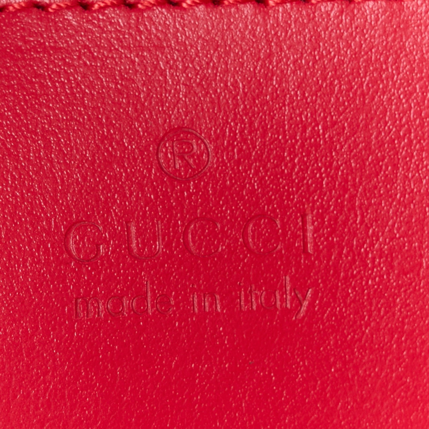 Calfskin Matelasse Chevron GG Marmont Sling Shoulder Bag Rosso