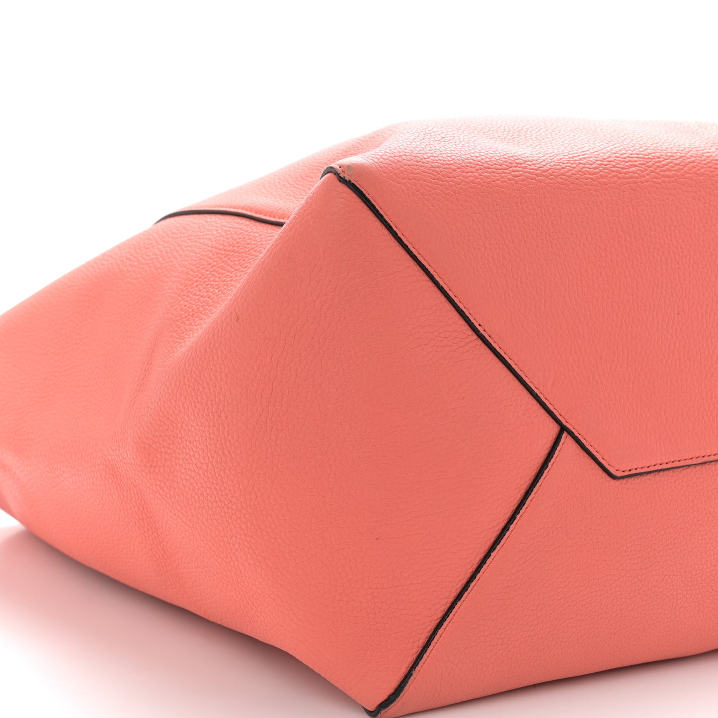 Soft Grained Calfskin Medium Belt Cabas Phantom Coral