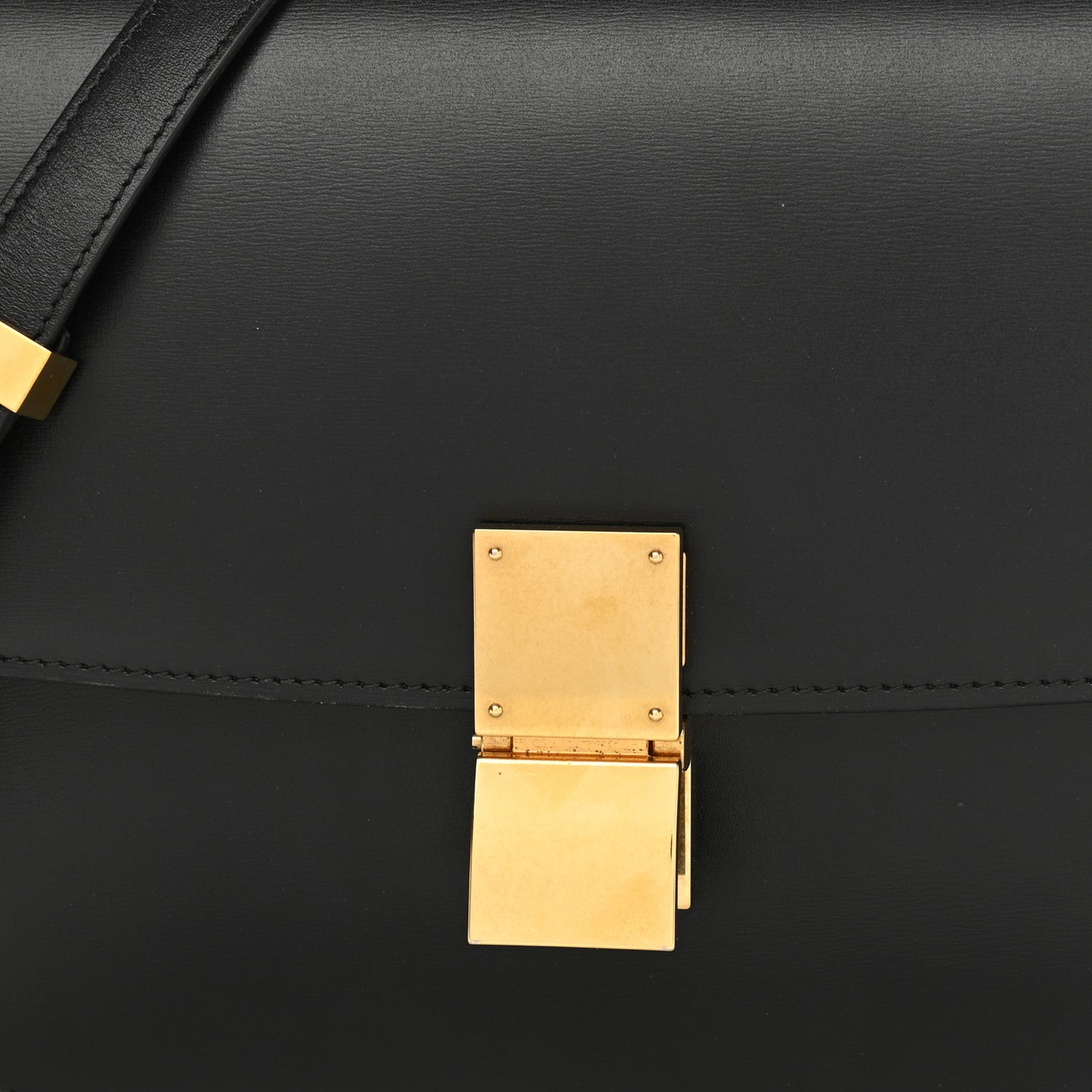 Box Medium Classic Box Flap Bag Black