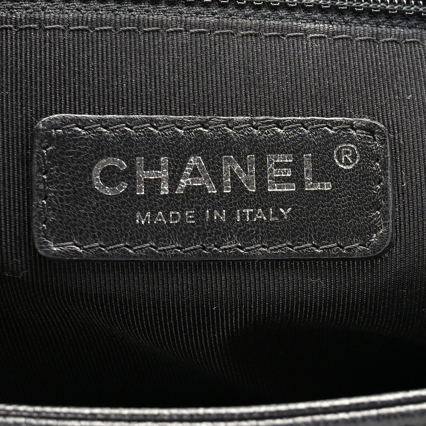 Caviar Quilted New Medium Boy Flap So Black