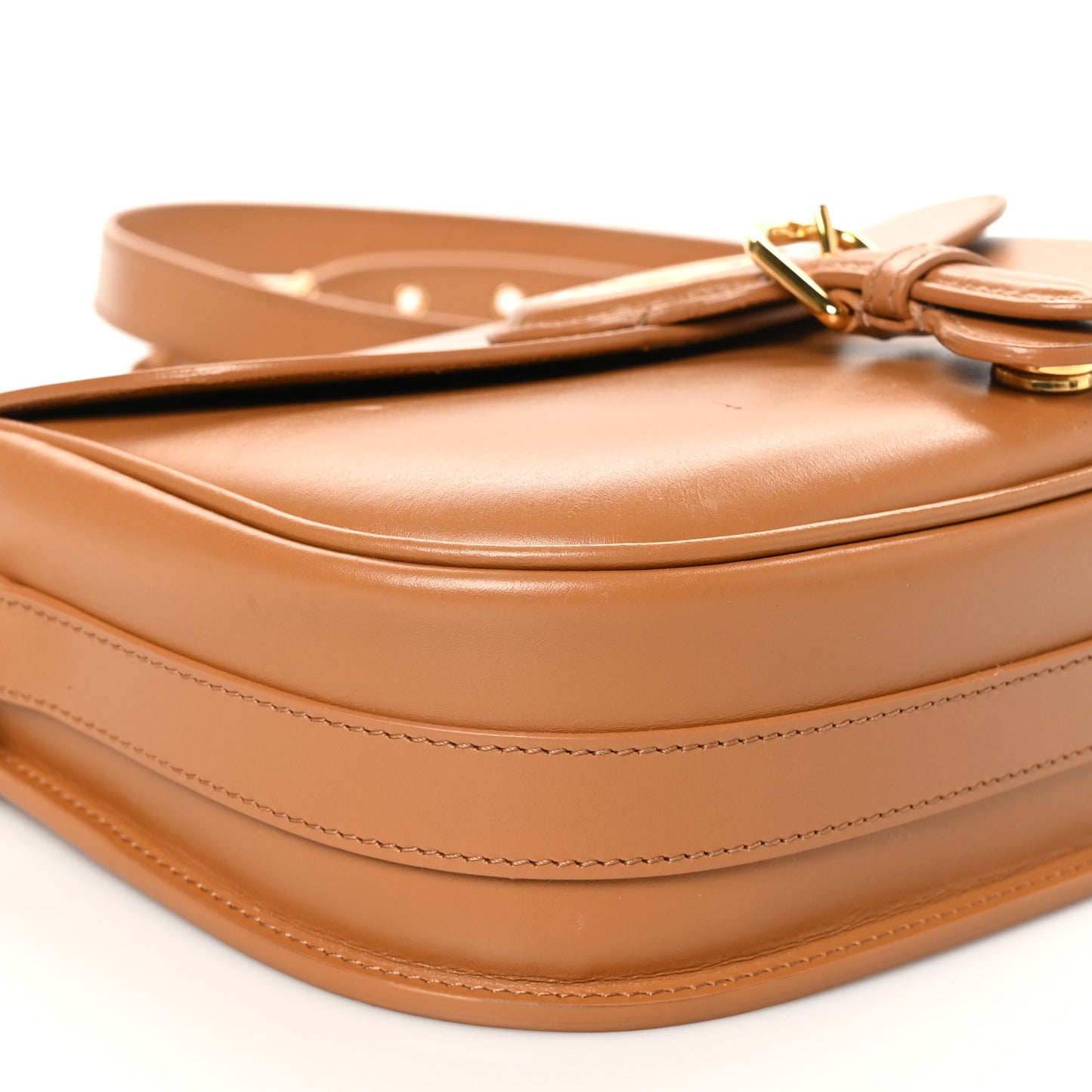 Box Calfskin Medium Bobby Flap Camel
