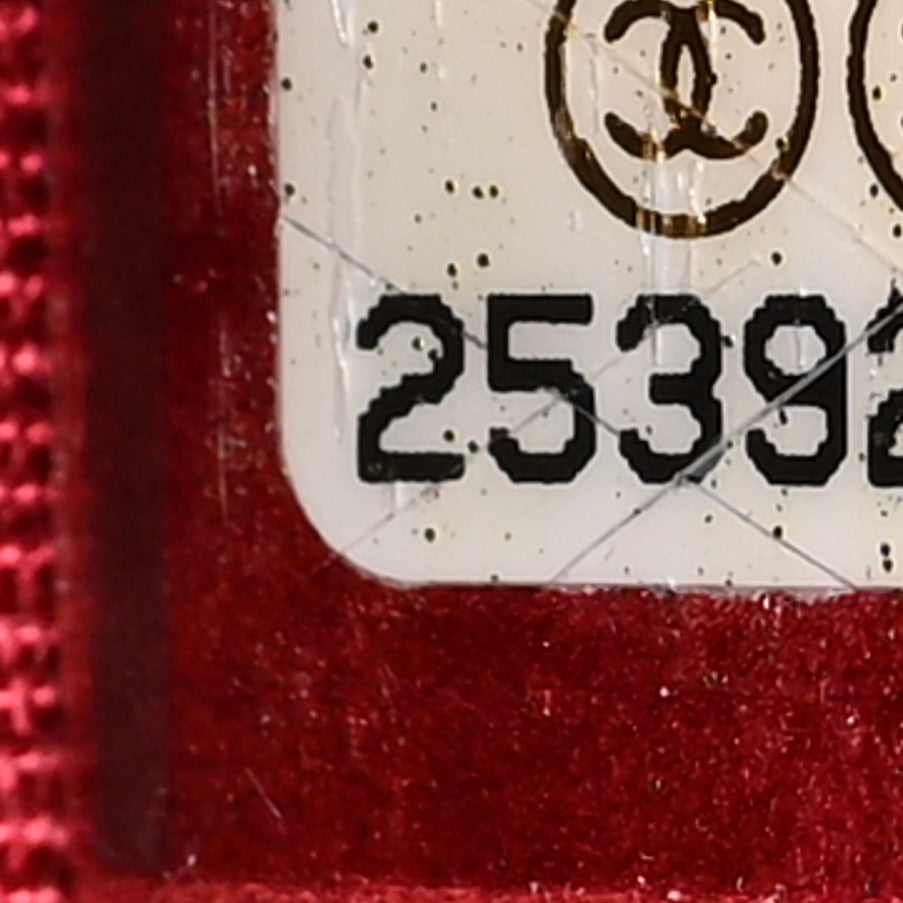 Metallic Aged Calfskin Quilted Medium Gabrielle Gold