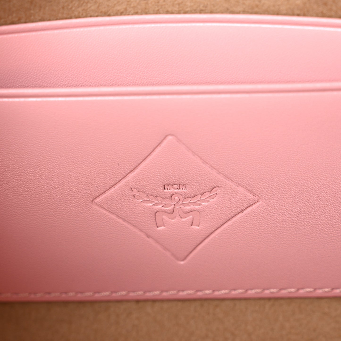 Visetos Aren Wristlet Standing Pouch On Chain Soft Pink