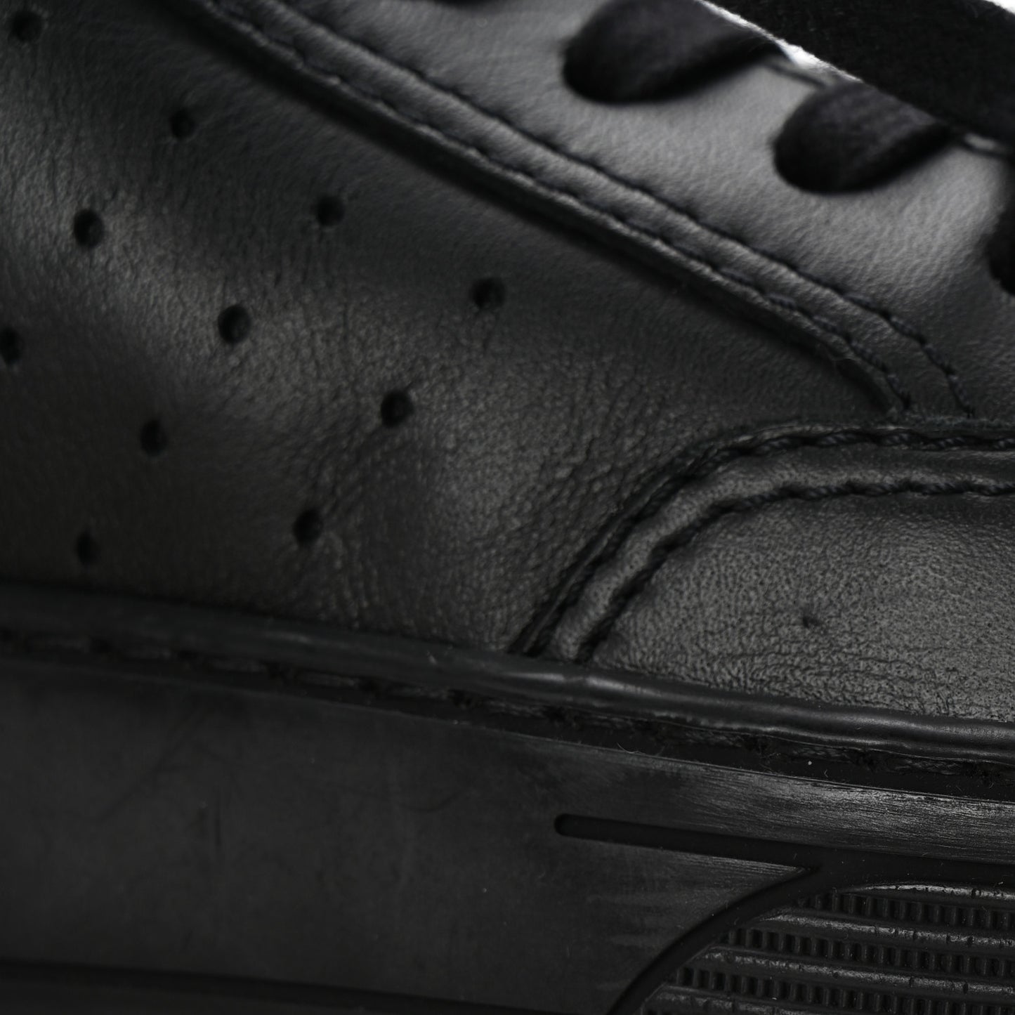 Calfskin Womens Logo Sneakers 38.5 Black