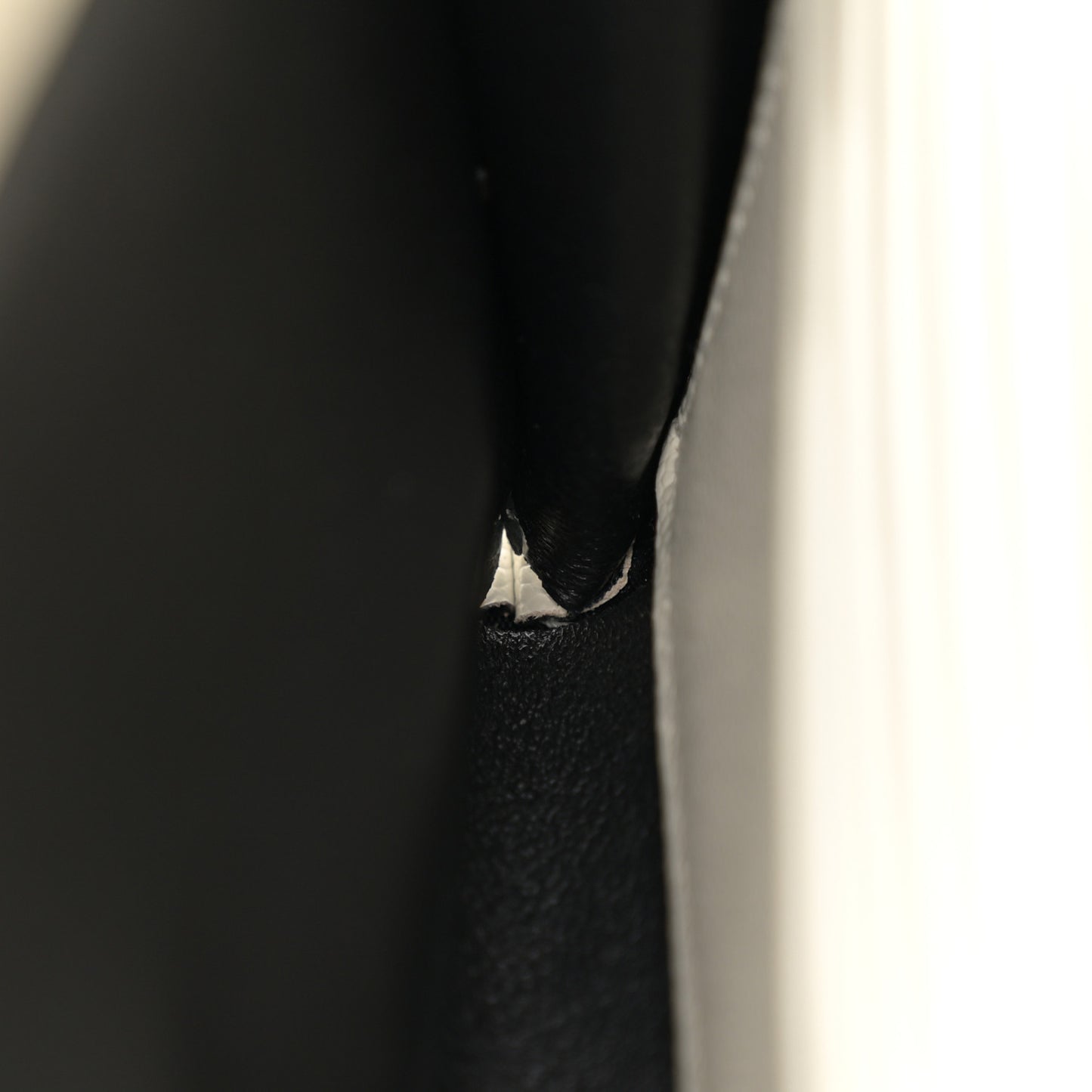 Grain De Poudre Matelasse Chevron Monogram Chain Wallet Crema Soft