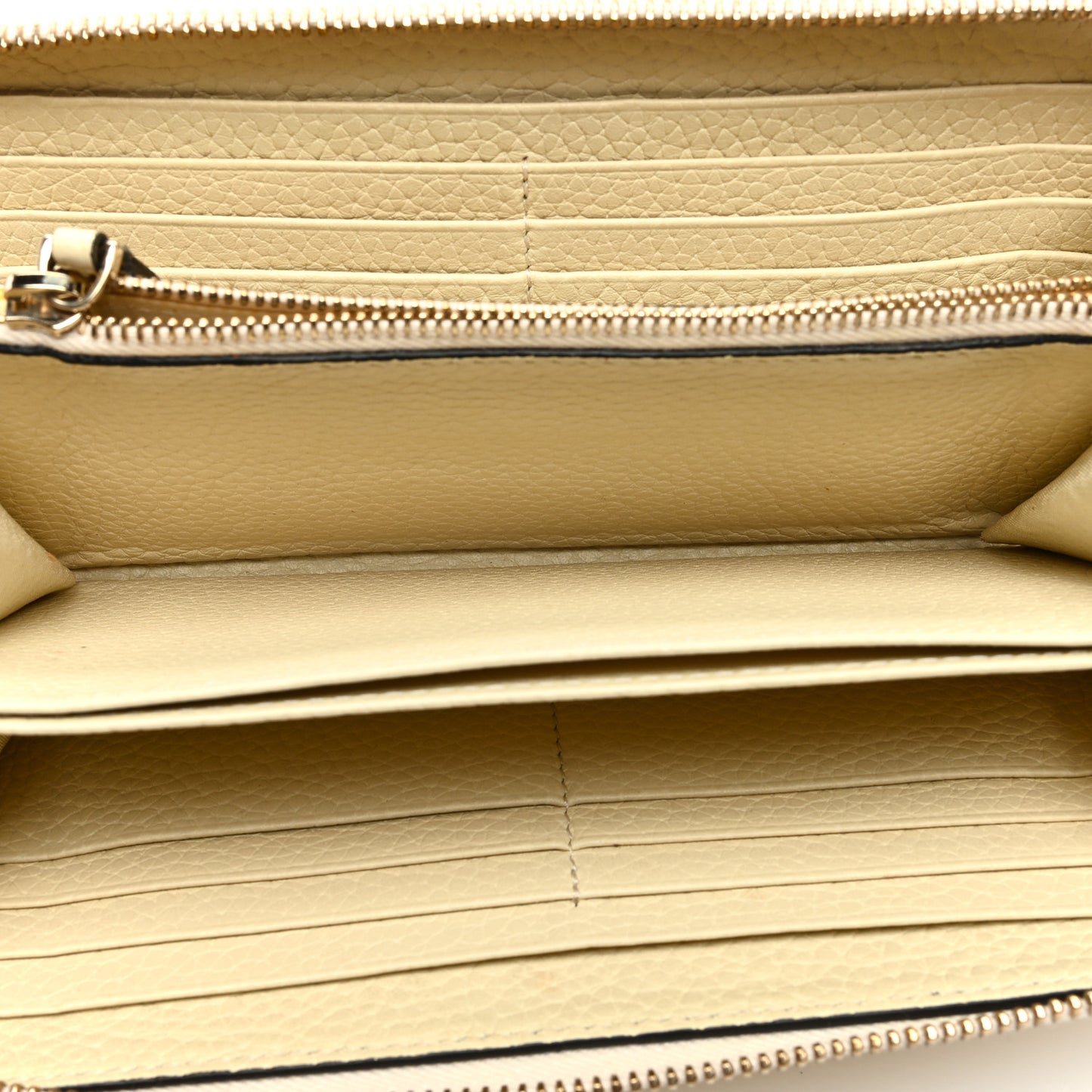 Pebbled Calfskin Rockstud Zip Around Wallet Ivory