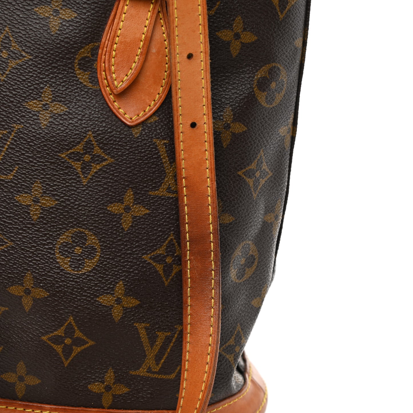 Monogram Petit Bucket 23