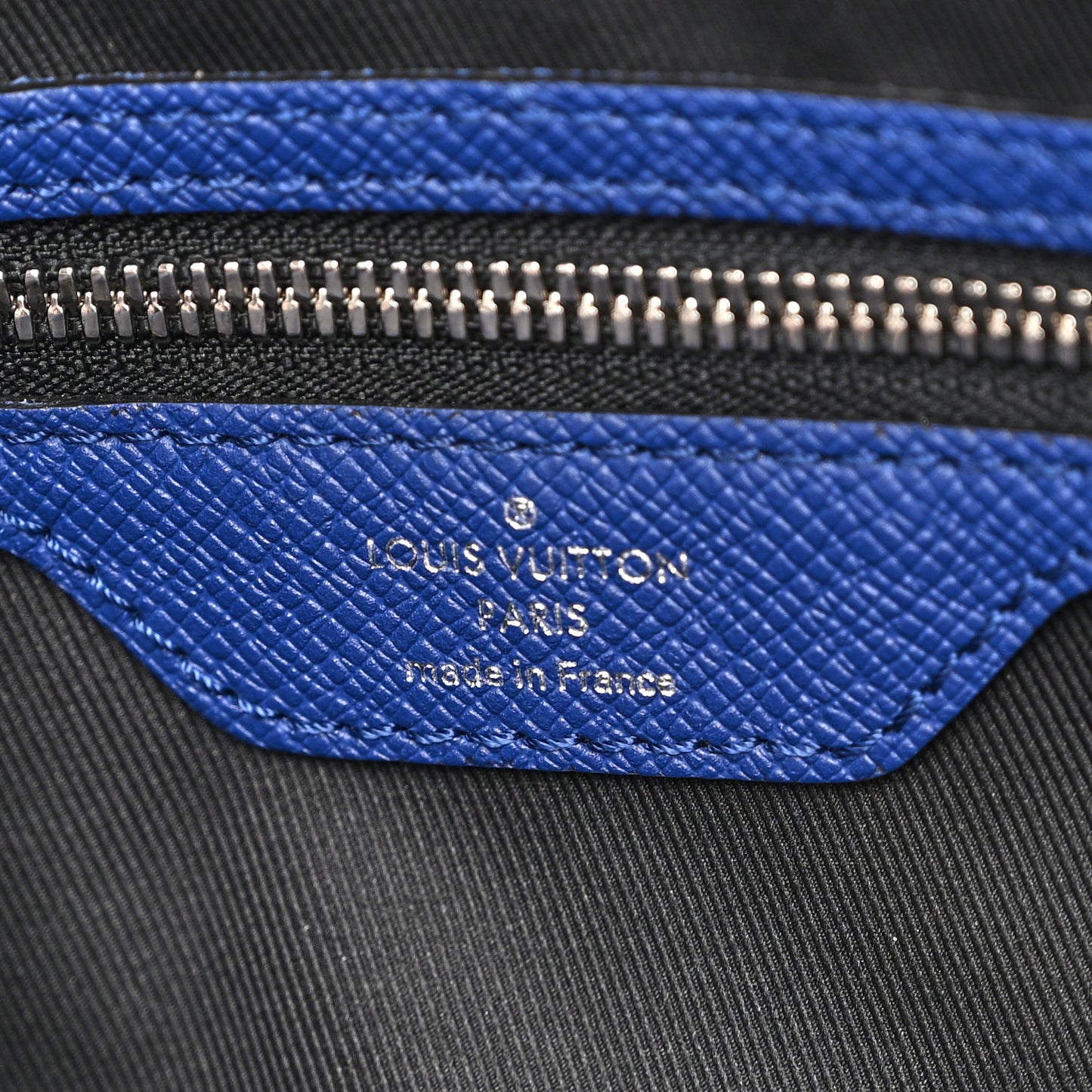 Taiga Monogram Eclipse Keepall Bandouliere 50 Pacific Blue