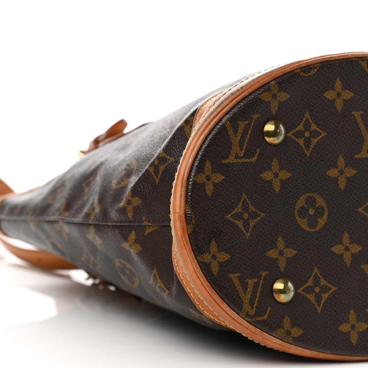 Monogram Petit Bucket 23