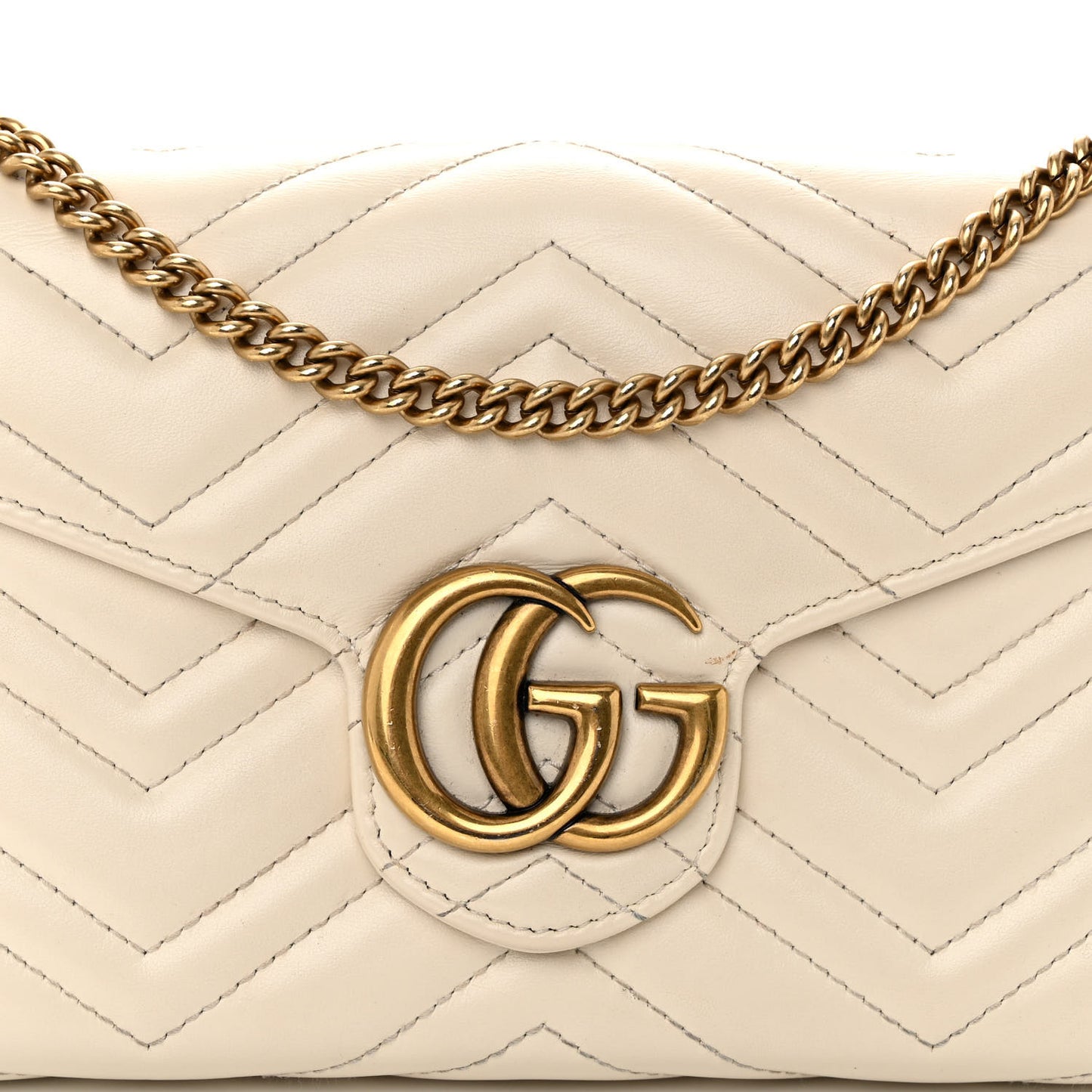Calfskin Matelasse GG Marmont Chain Wallet Mystic White