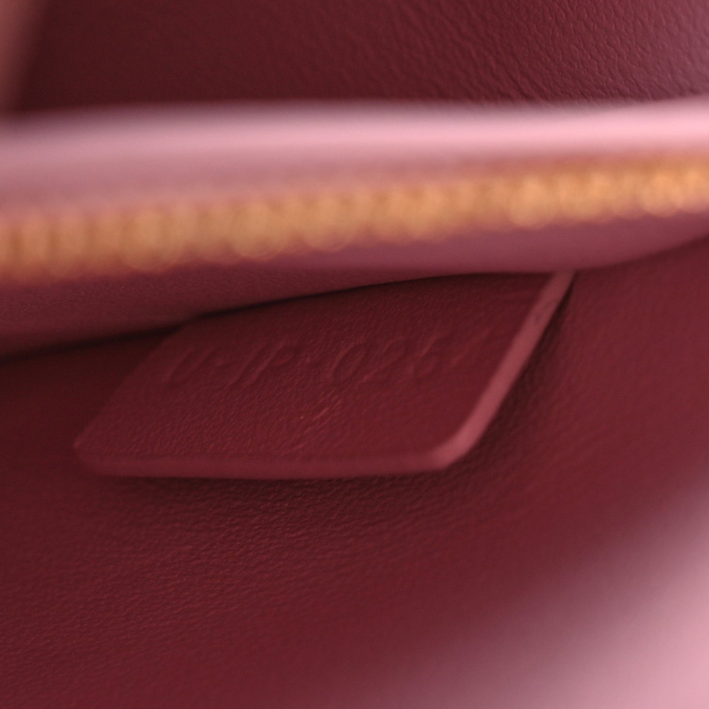 Shiny Calfskin Teen Triomphe Pastel Pink