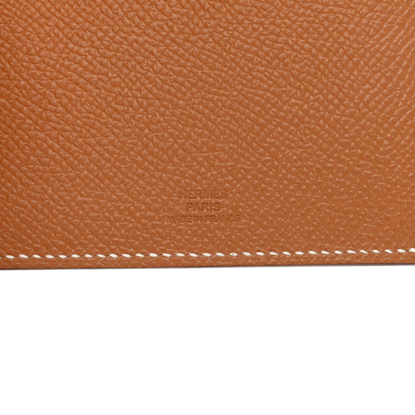 Epsom Tarmac Dot PM Passport Holder Gold Nata
