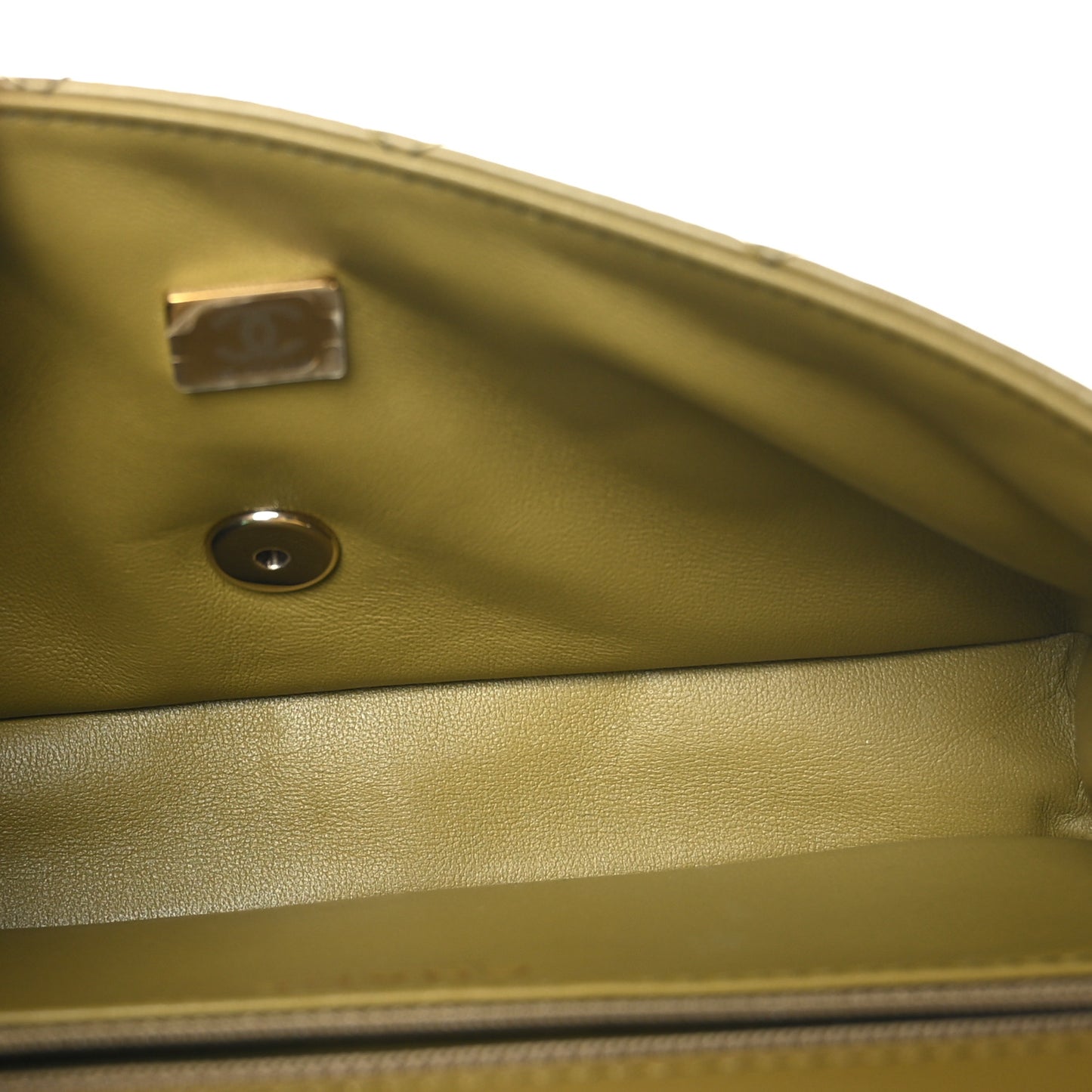 Crumpled Calfskin Quilted Clutch Green