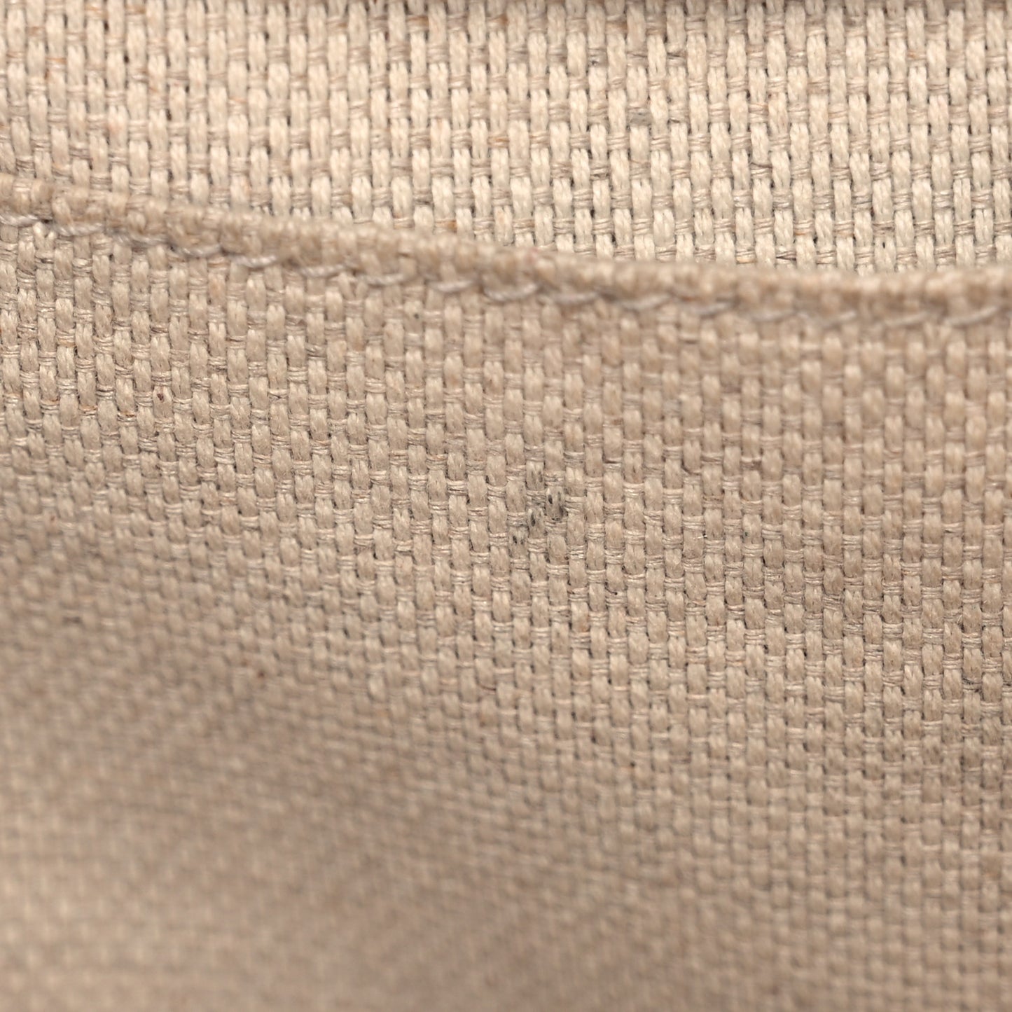 Pebbled Calfskin Small Soho Disco Bag Vibrant Red