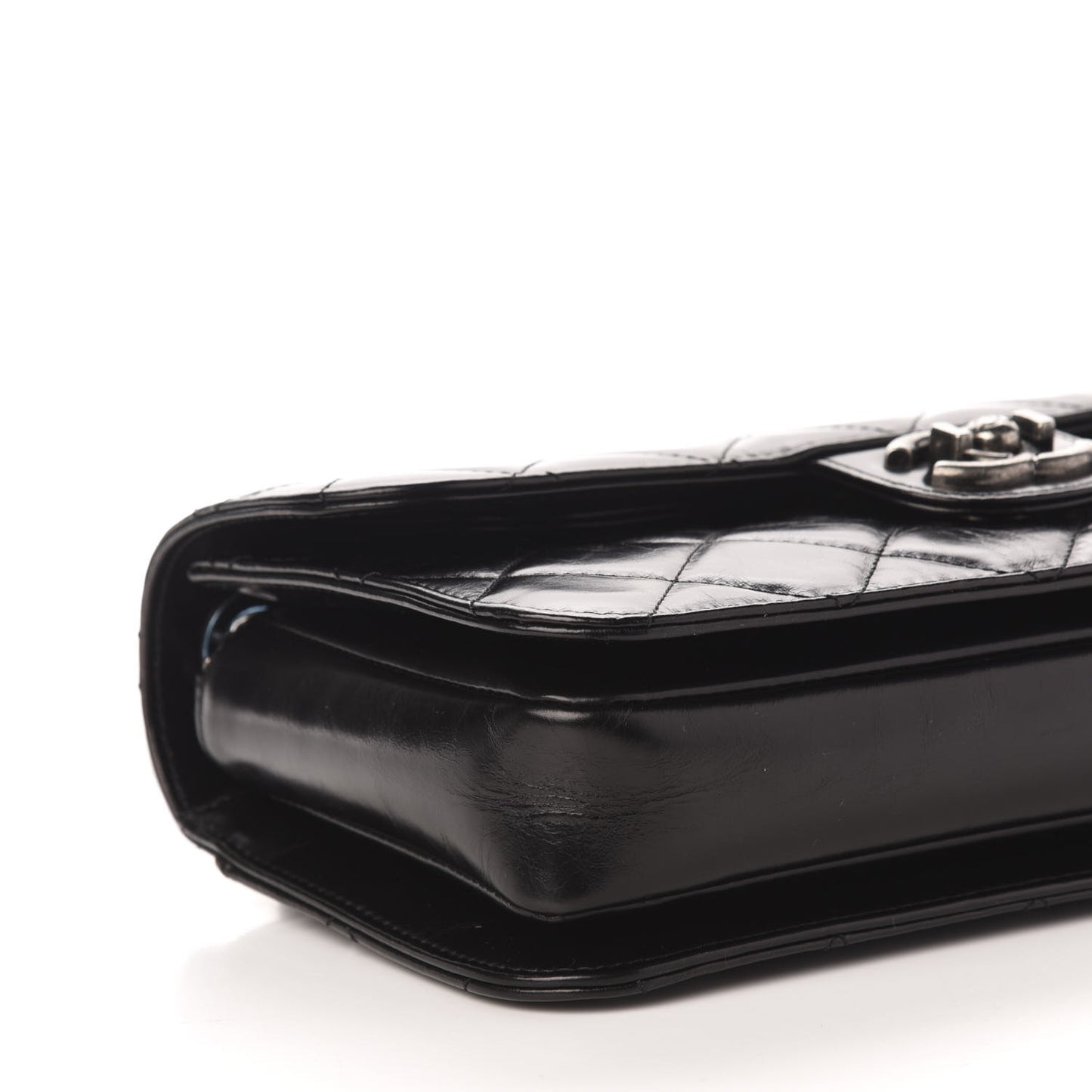 Glazed Calfskin Quilted Medium Perfect Edge Flap Black