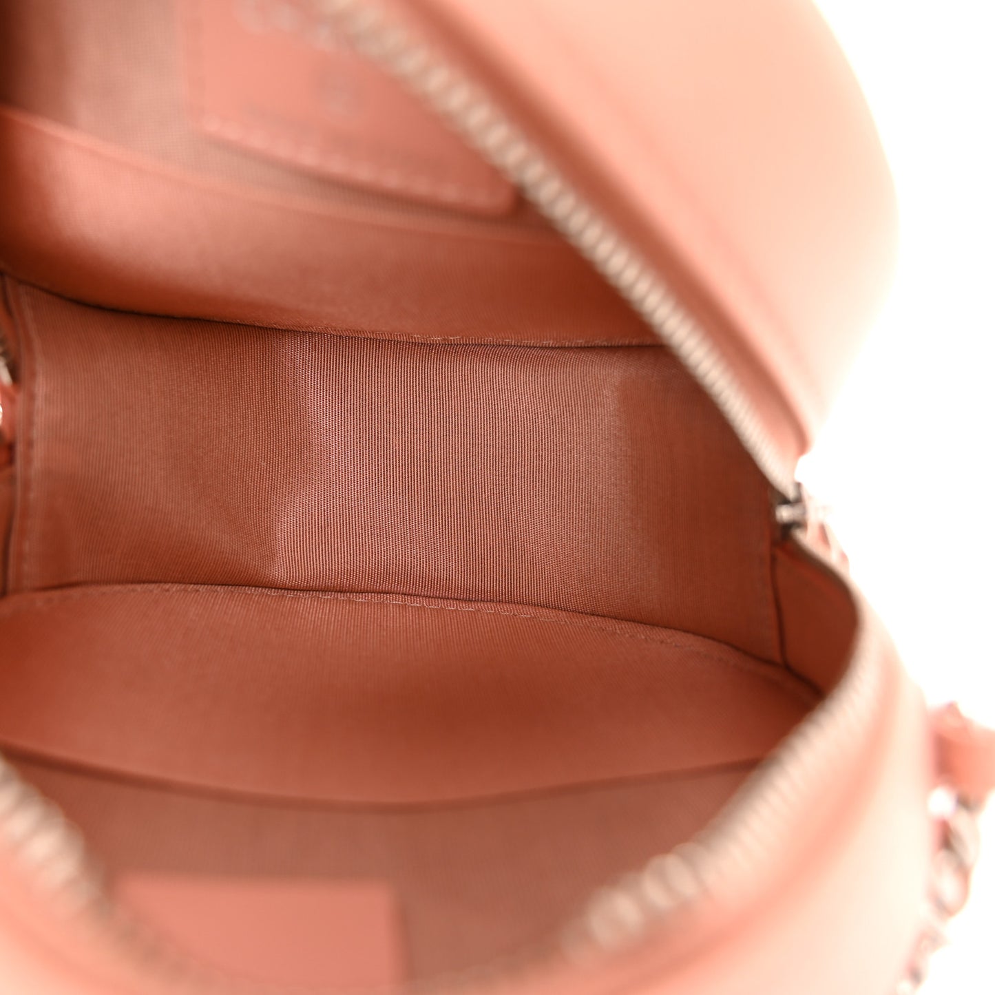 Lambskin Camellia Quilted Round Clutch With Chain Light Pink