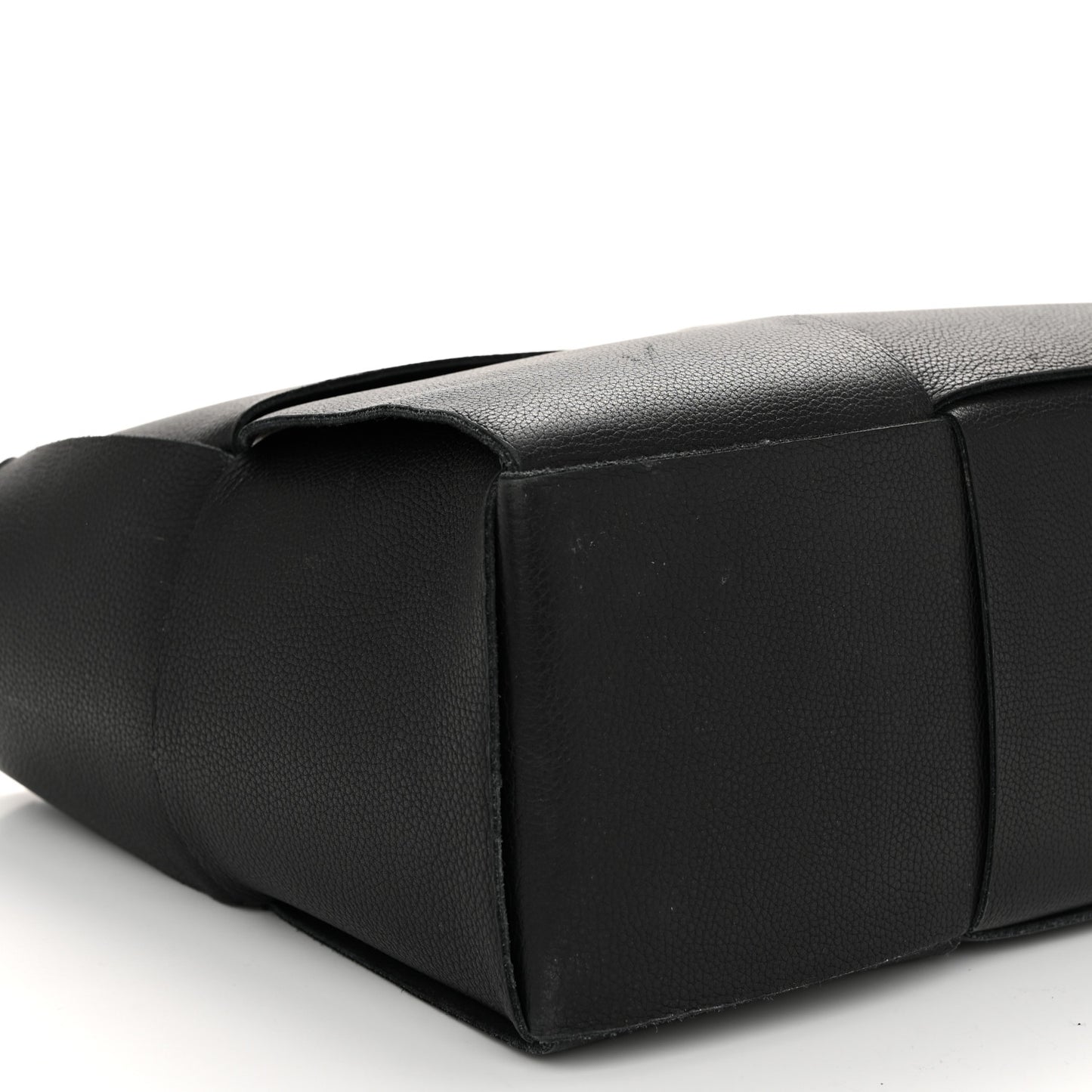 Nappa Maxi Intrecciato Arco Tote Black