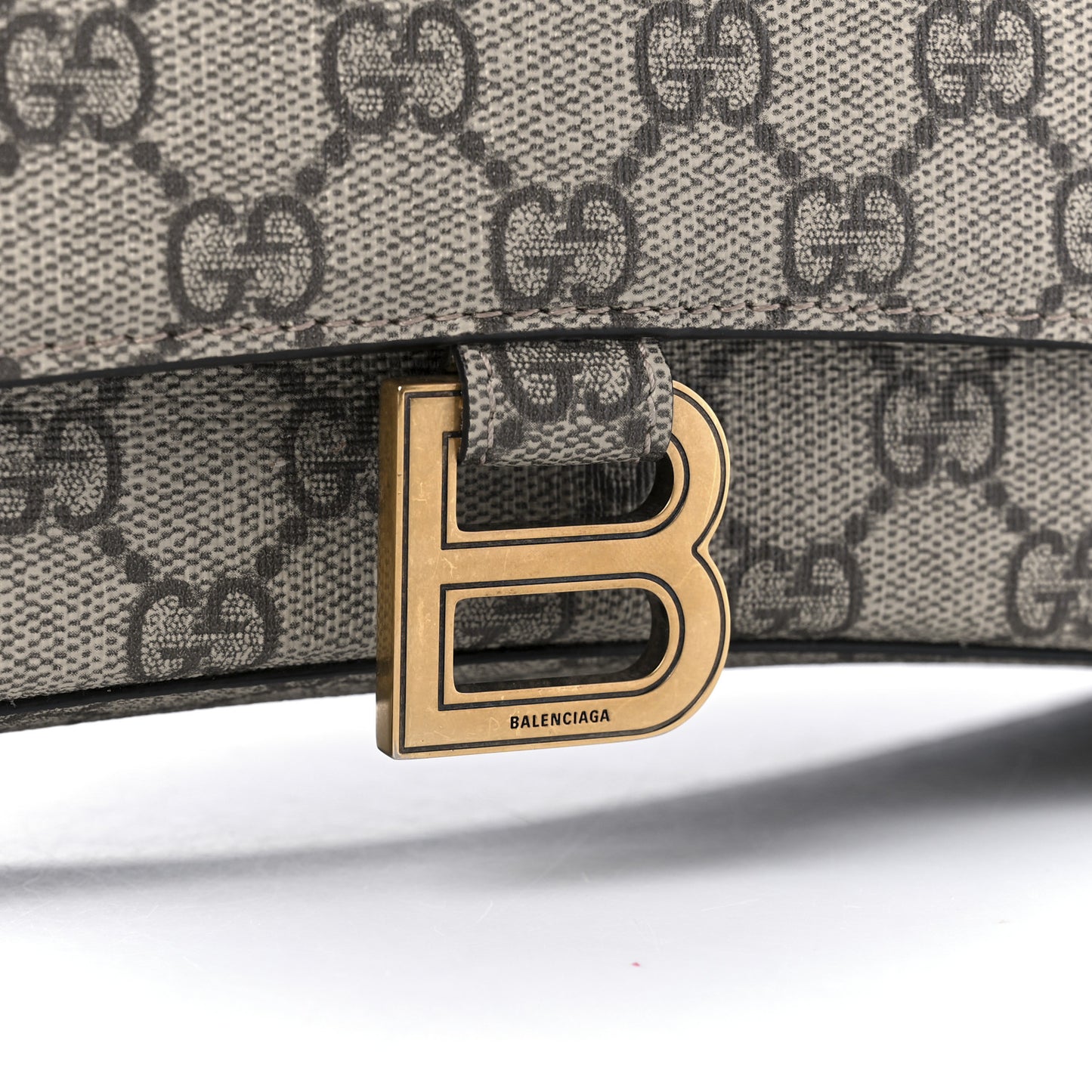 X GUCCI GG Supreme Monogram Medium Hourglass Top Handle Bag Beige Ebony