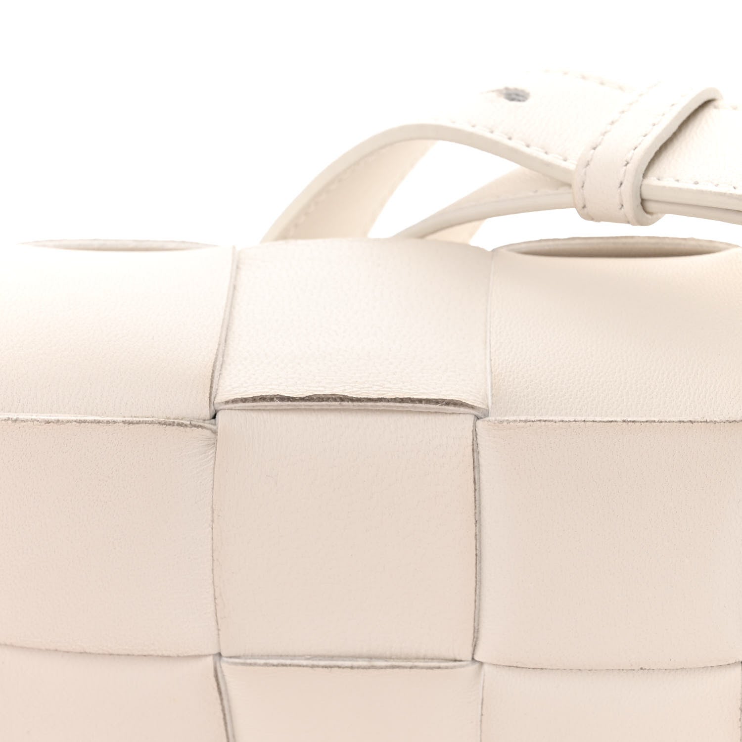 Bottega Veneta Lambskin Maxi Intrecciato Small Cassette Crossbody Bag White 11 of 13
