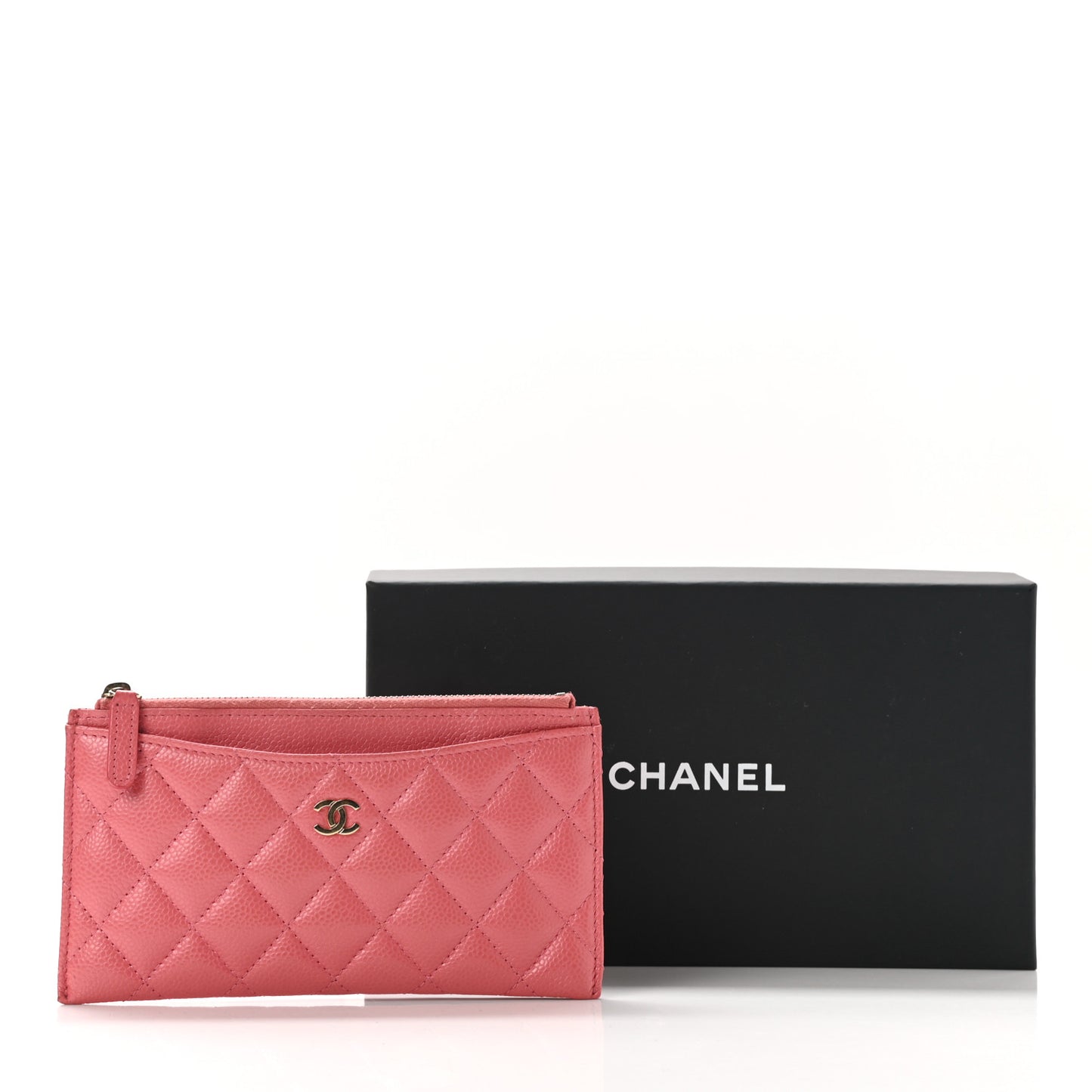 Iridescent Caviar Quilted Classic Zip Pouch Pink