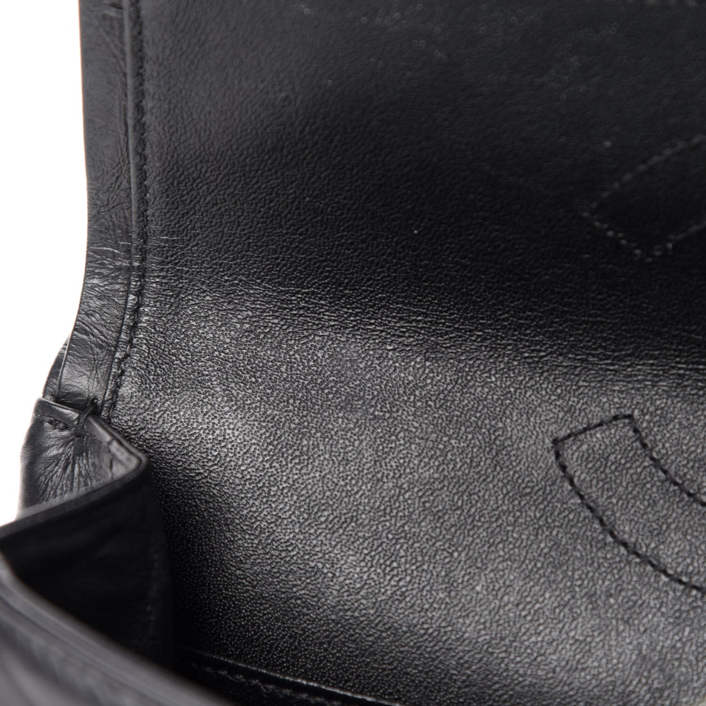 Aged Calfskin Chevron Quilted 2.55 Reissue 226 So Black