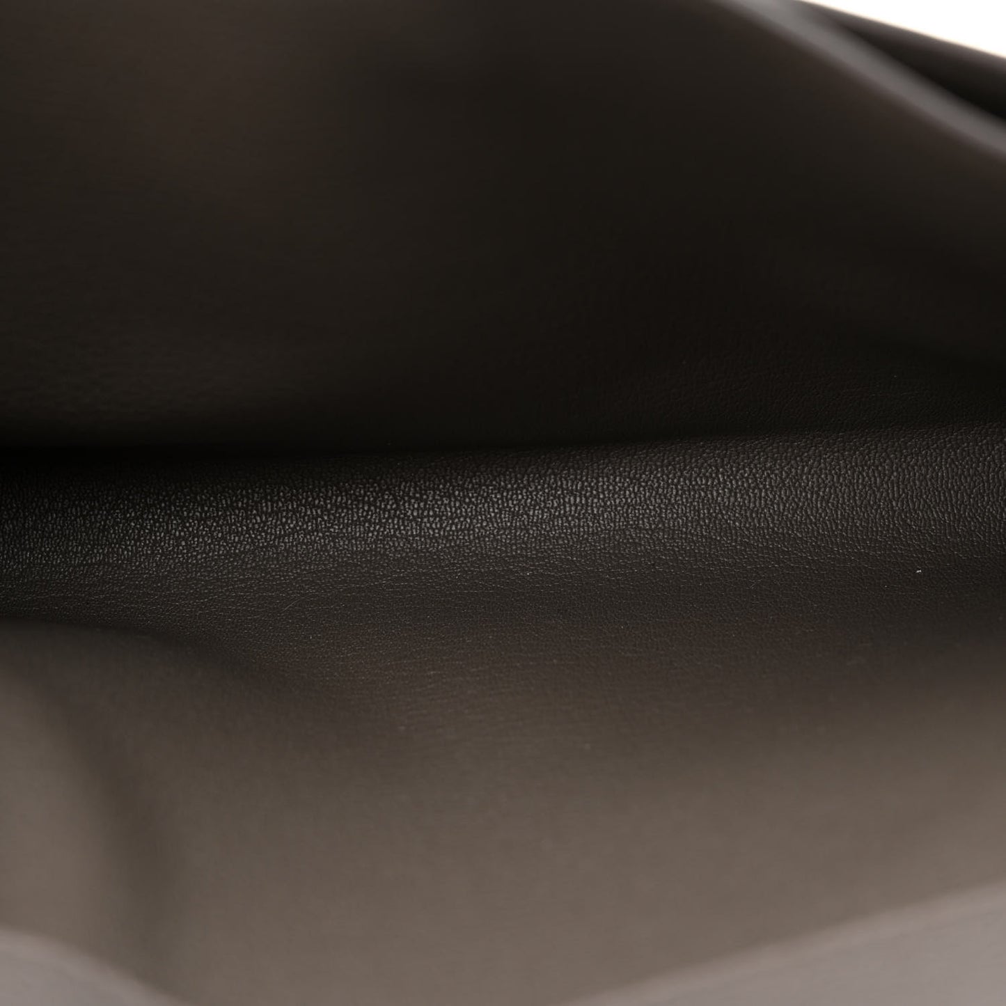 Togo Kelly Depeches 25 Pouch Etain