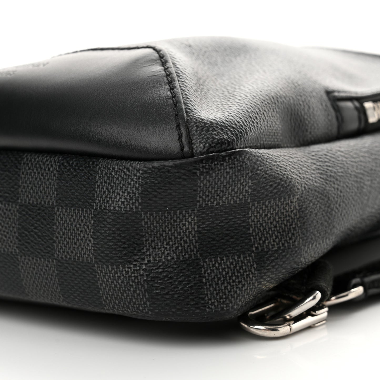 Damier Graphite Avenue Sling Bag