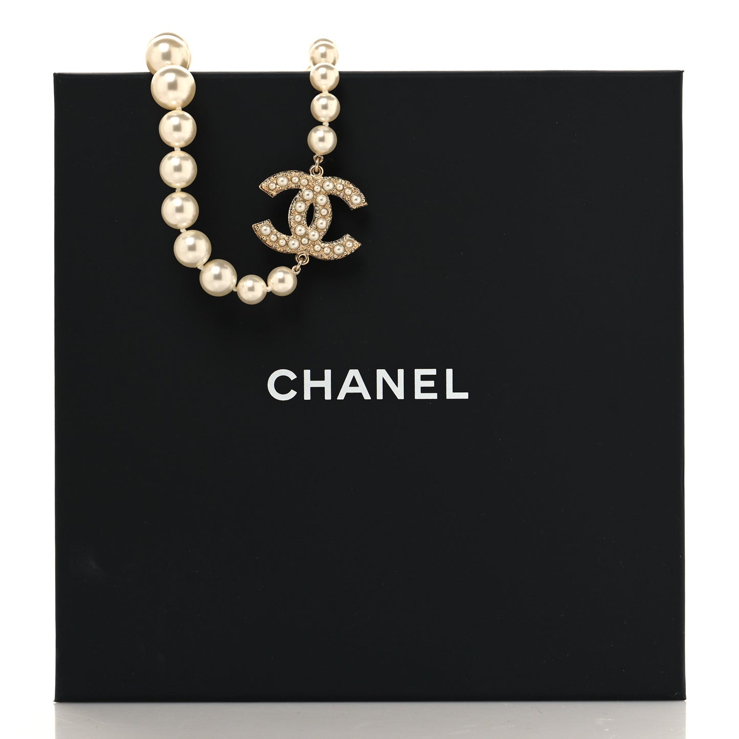 Pearl CC 100th Anniversary Necklace Light Gold