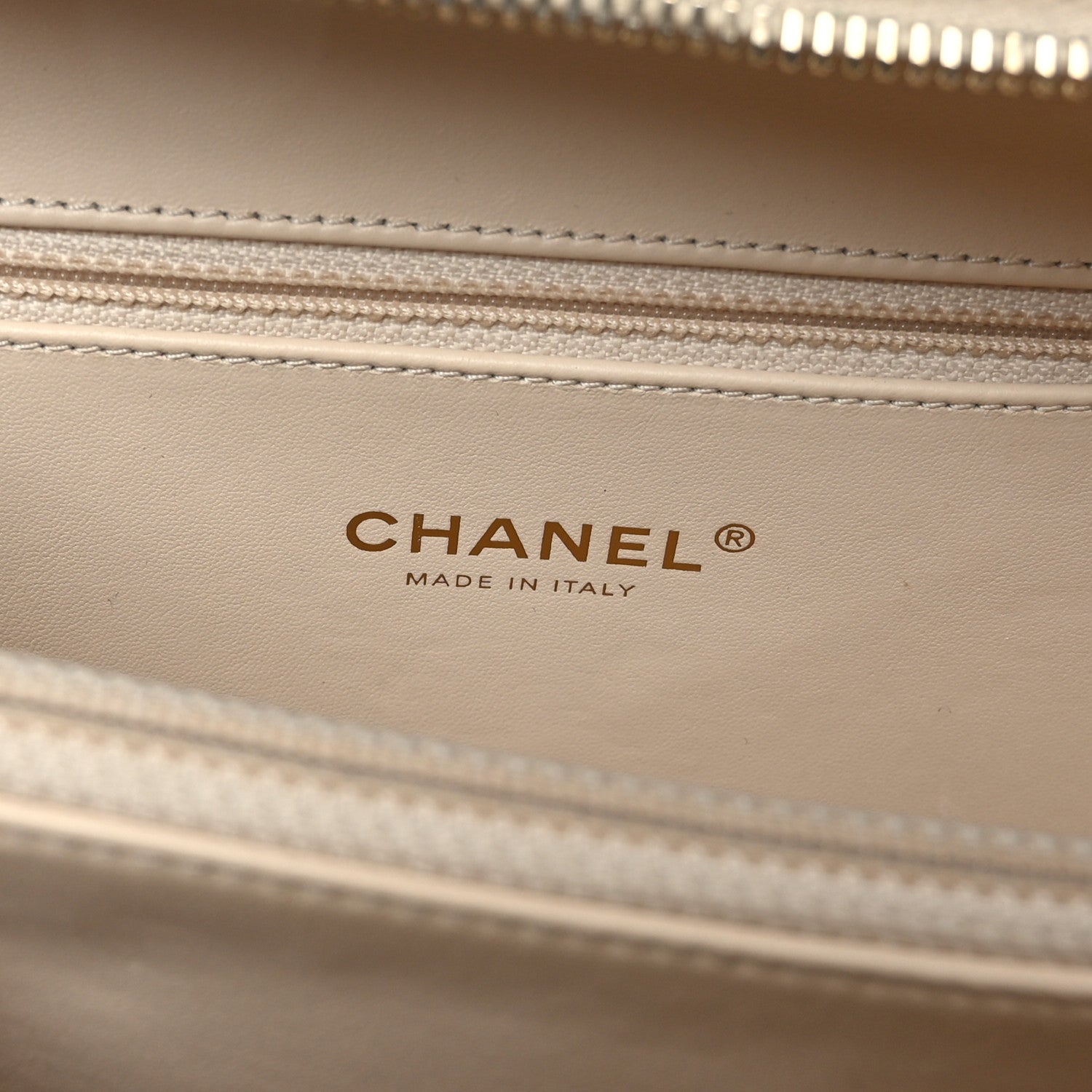 Chanel Caviar Quilted Medium CC Filigree Vanity Case Light Beige 6 of 11