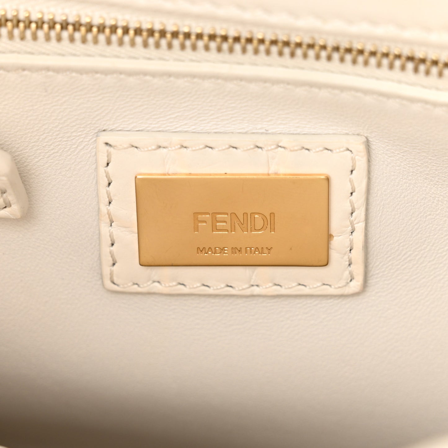 Shiny Crocodile Shiny Nappa Mini Peekaboo Iconic Satchel White