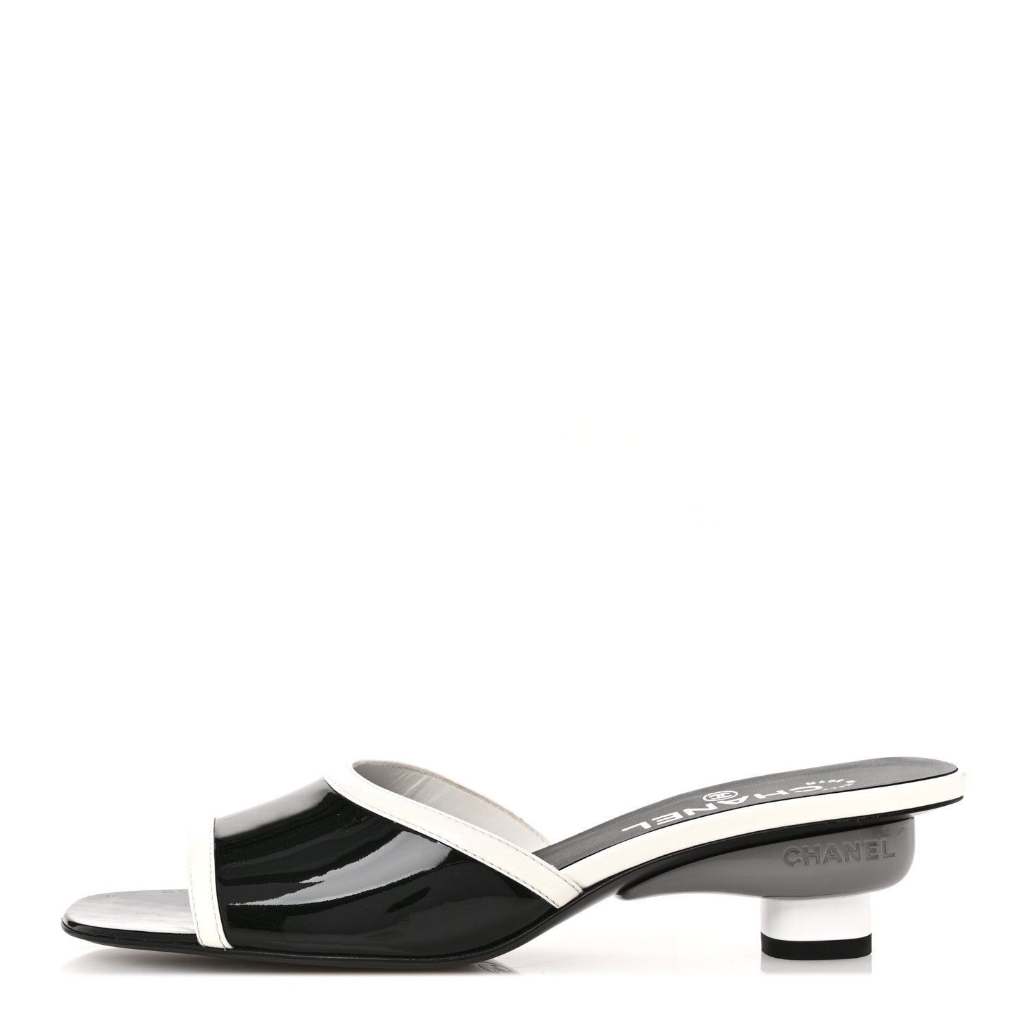☆特価☆CHANEL ミュール Chanel Patent Calfskin Mules 39 Black White Grey 1651433