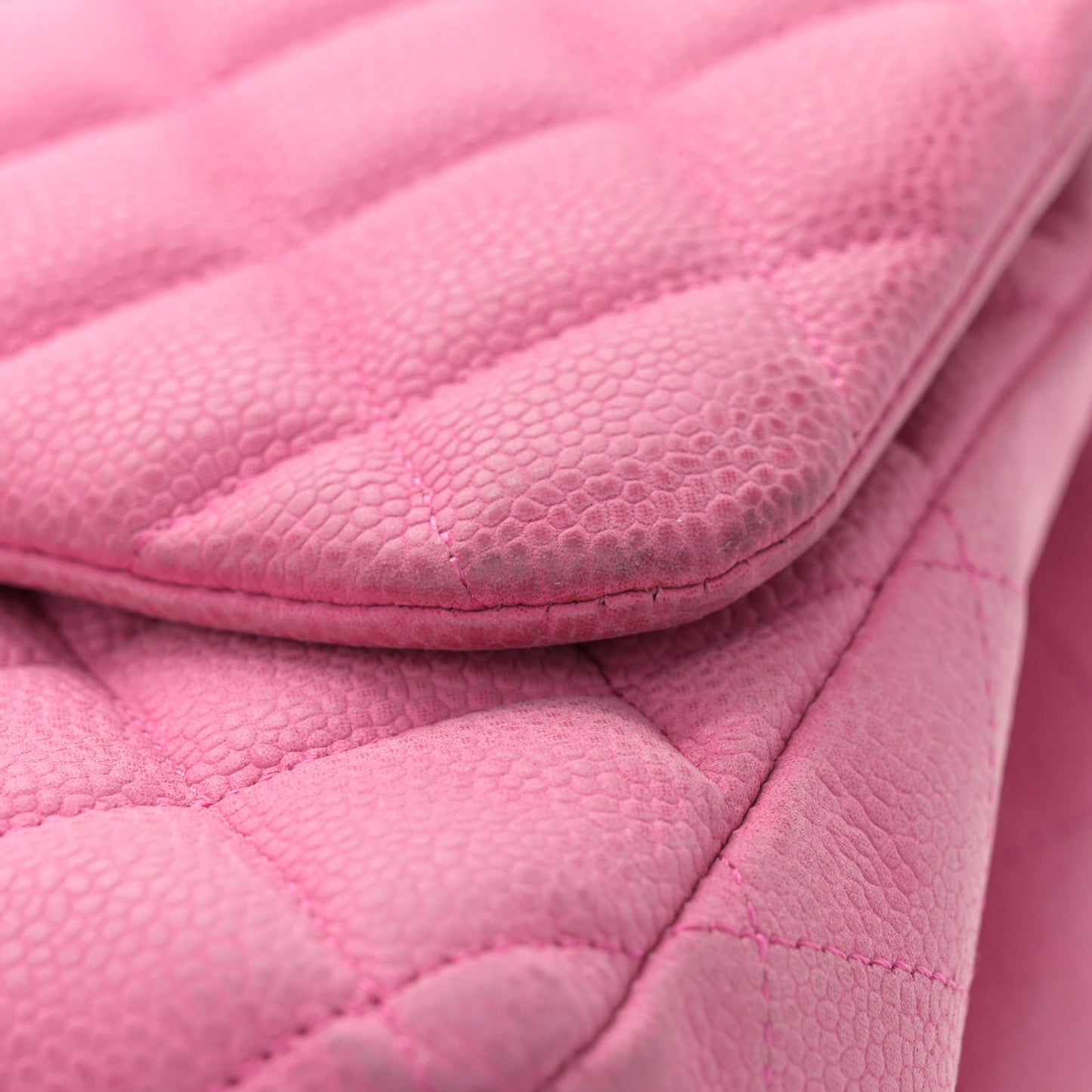 Iridescent Caviar Quilted Jumbo Double Flap Pink