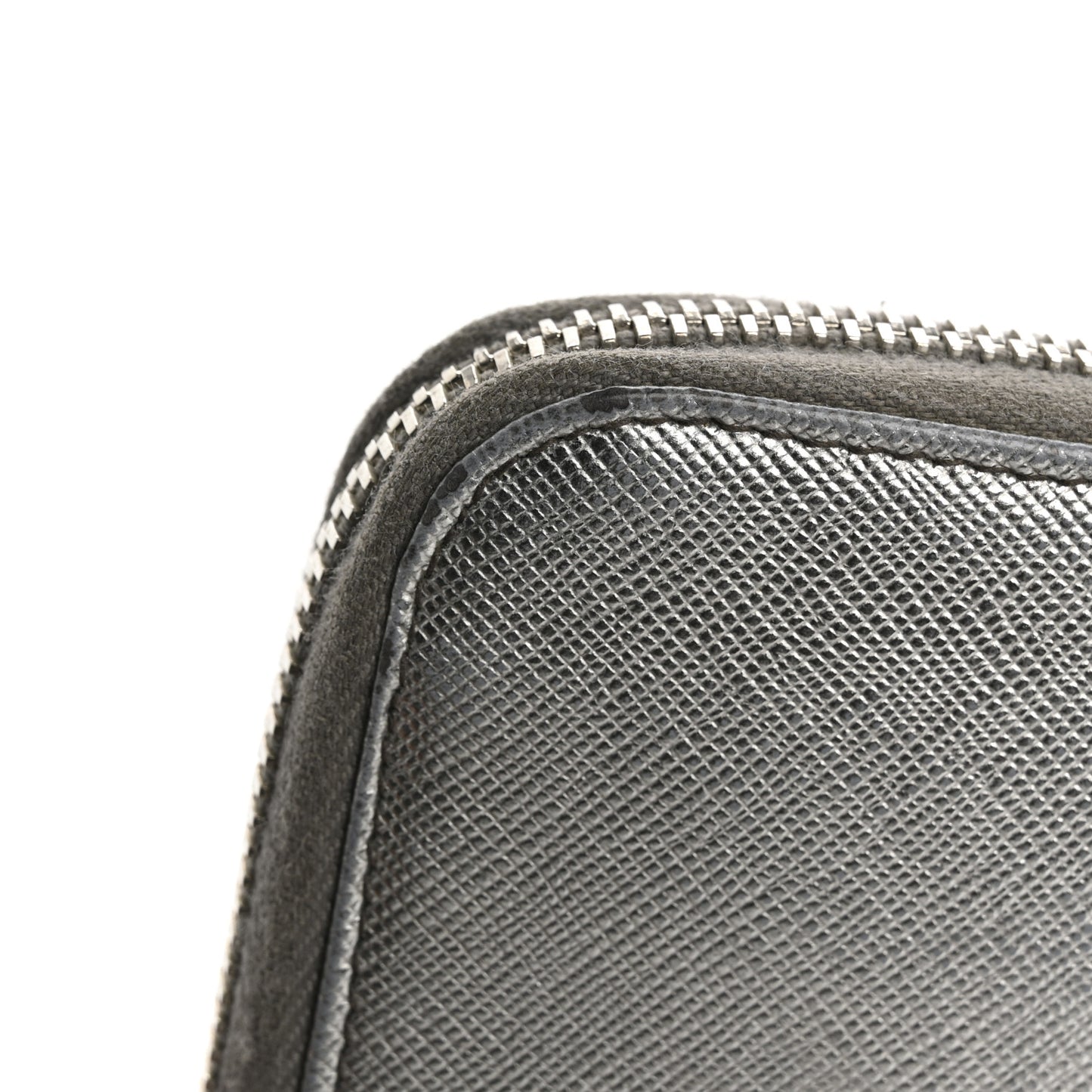 Saffiano Metal Zip Around Wallet Argento