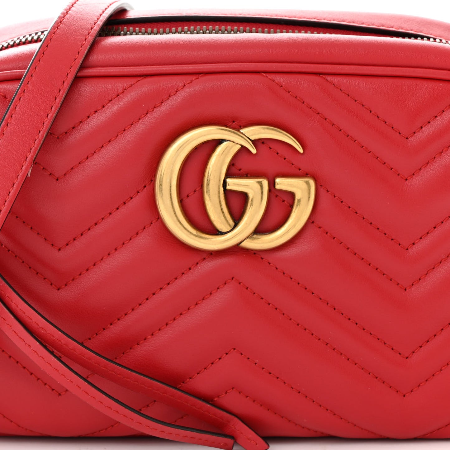 Calfskin Matelasse Small GG Marmont Chain Shoulder Bag Hibiscus Red
