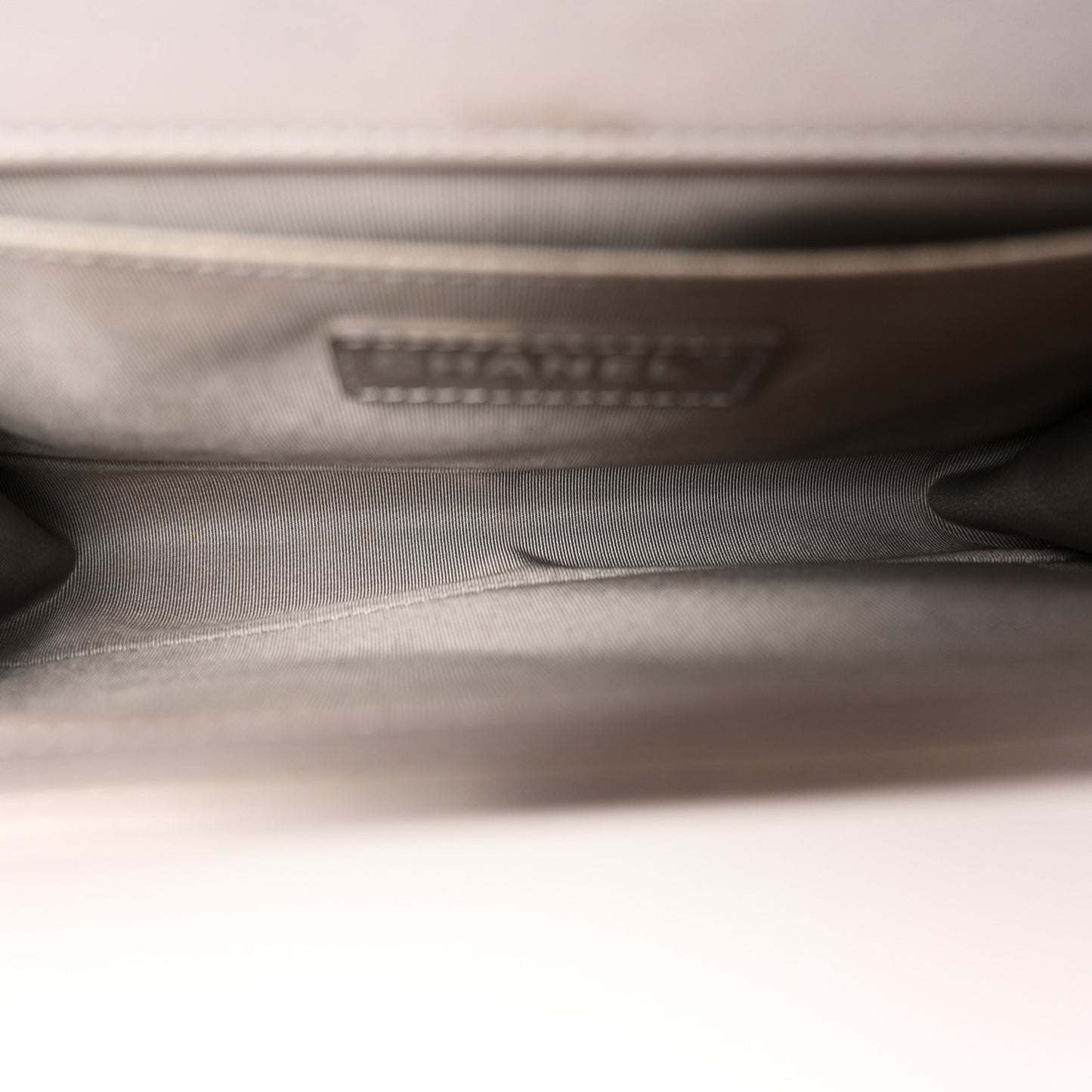 Lambskin Quilted Medium Boy Flap Grey
