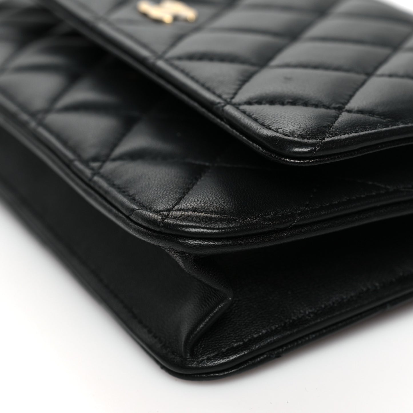 Lambskin Quilted Wallet On Chain WOC Black