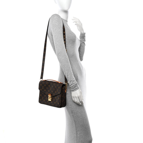 Monogram Pochette Metis